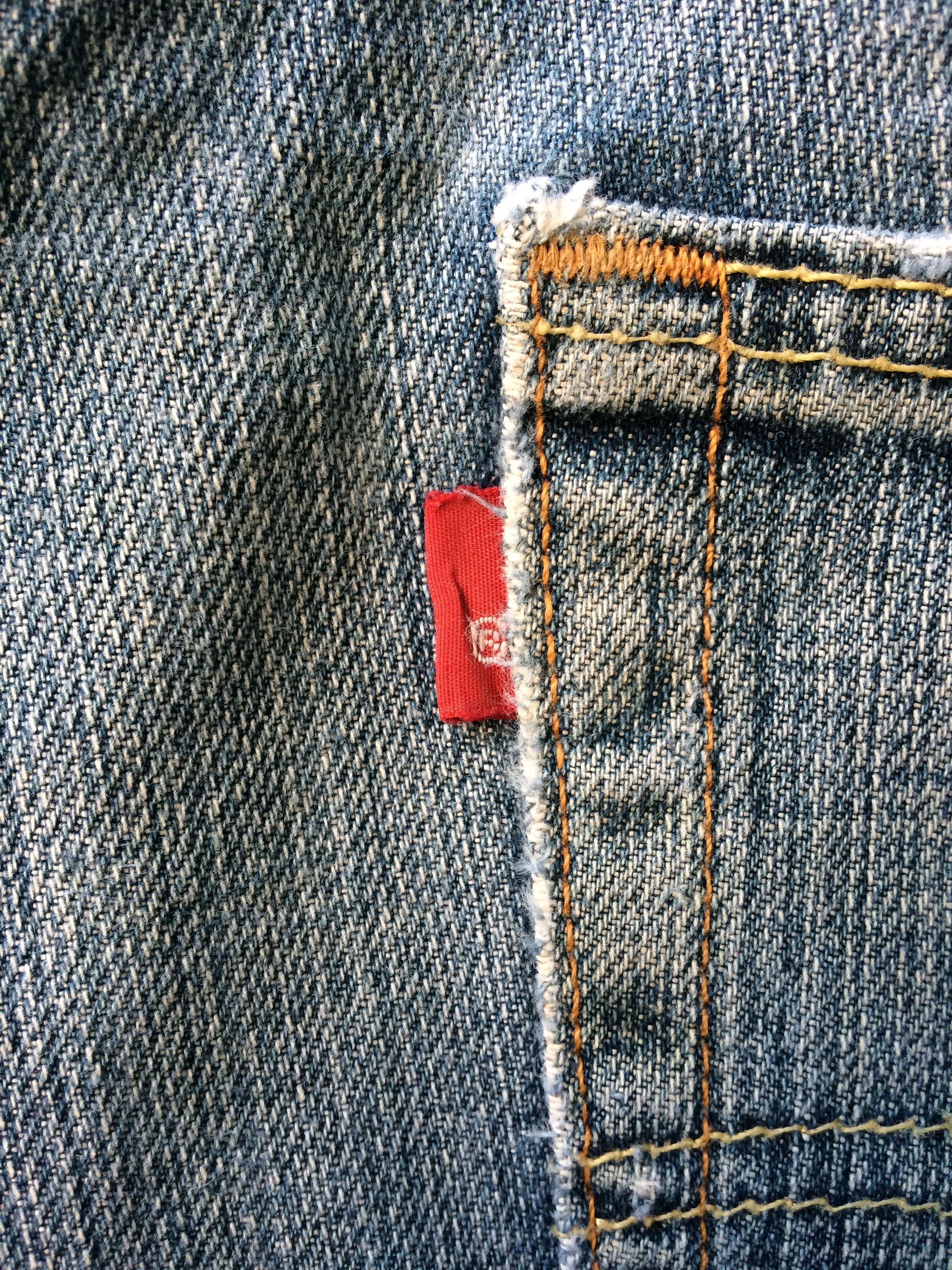 Levi's Vintage Distressed Levis 559 Ripped Jeans #B-698 Size US 33 - 9 Thumbnail