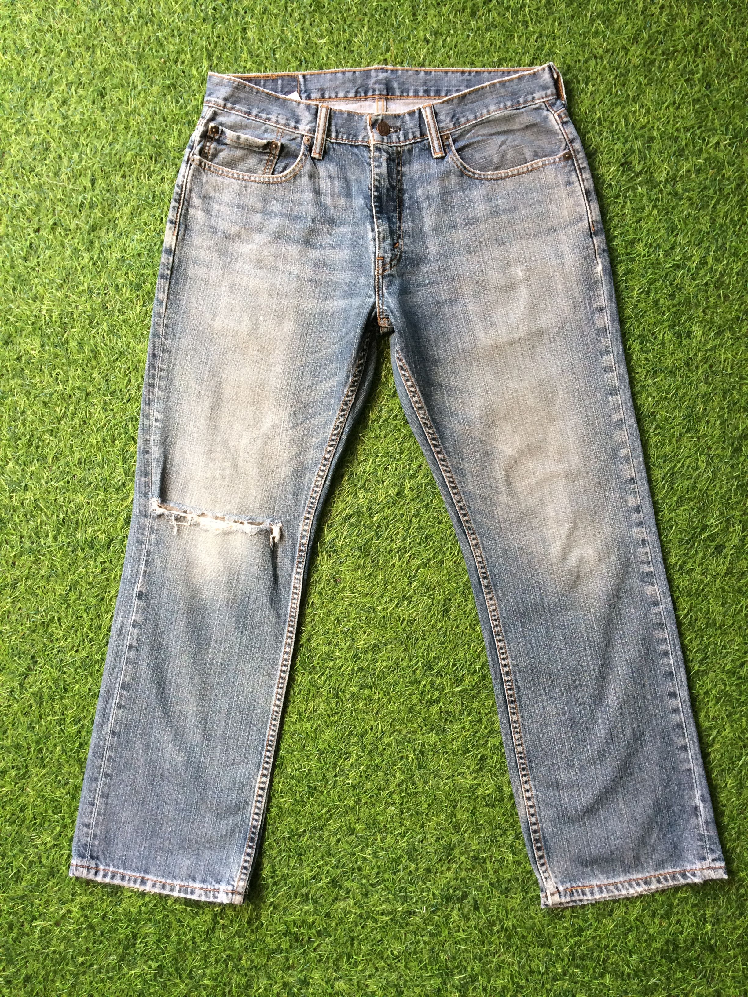 Levi's Vintage Distressed Levis 559 Ripped Jeans #B-698 Size US 33 - 1 Thumbnail