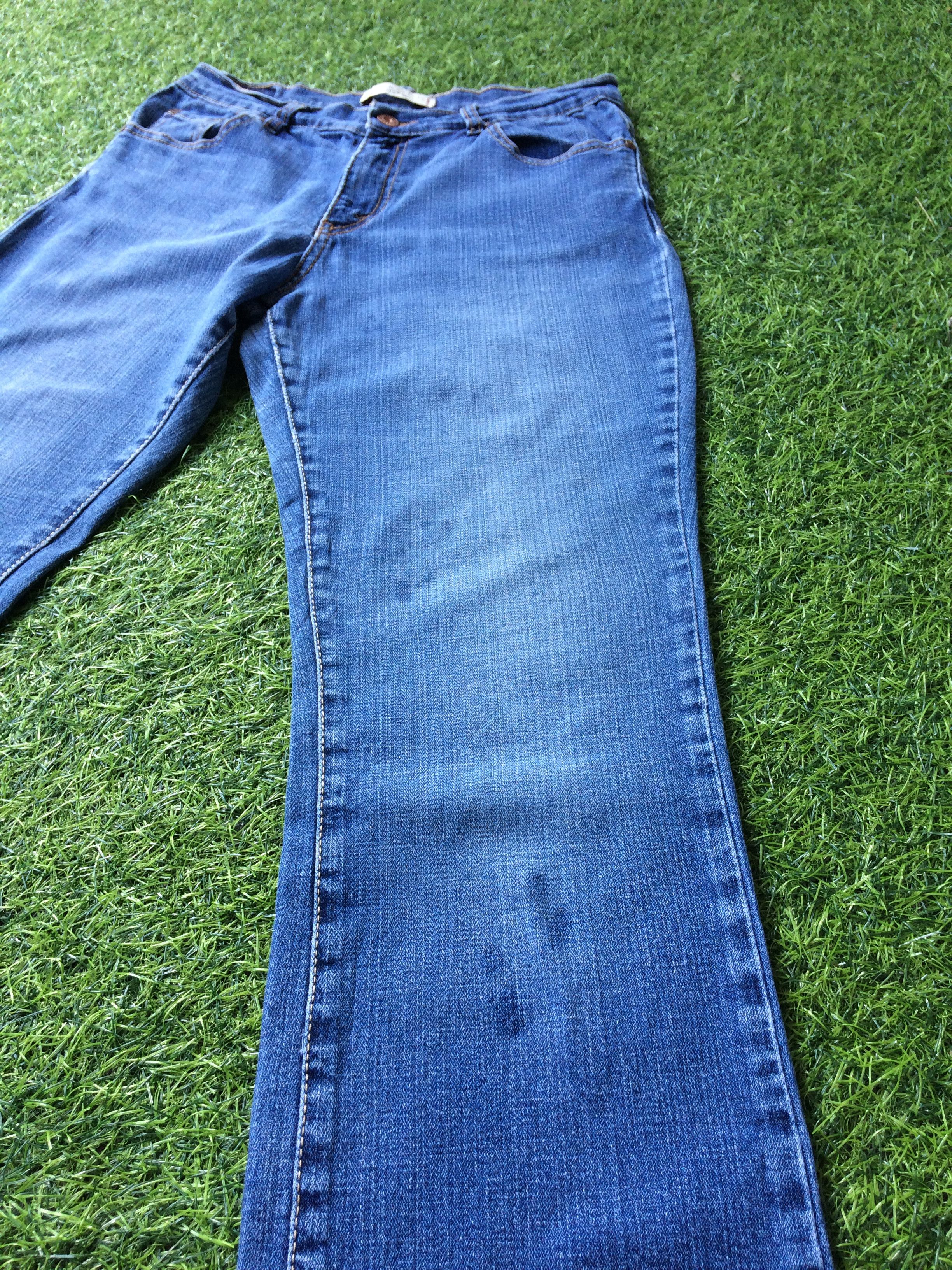 Levi's Vintage Distressed Levis 550 Relaxed Bootcut Jeans #B-523 Size 28" / US 6 / IT 42 - 6 Thumbnail