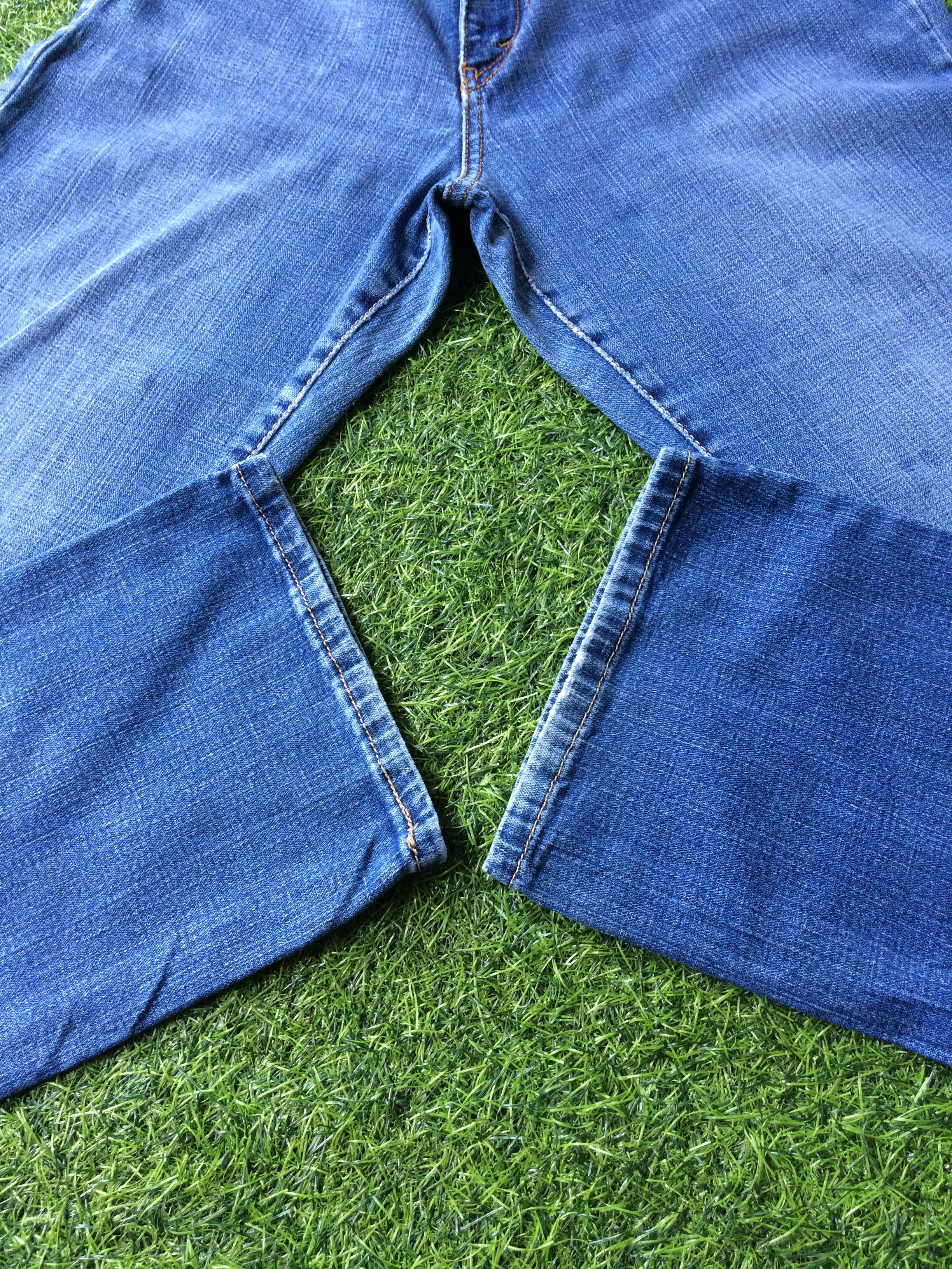Levi's Vintage Distressed Levis 550 Relaxed Bootcut Jeans #B-523 Size 28" / US 6 / IT 42 - 7 Thumbnail