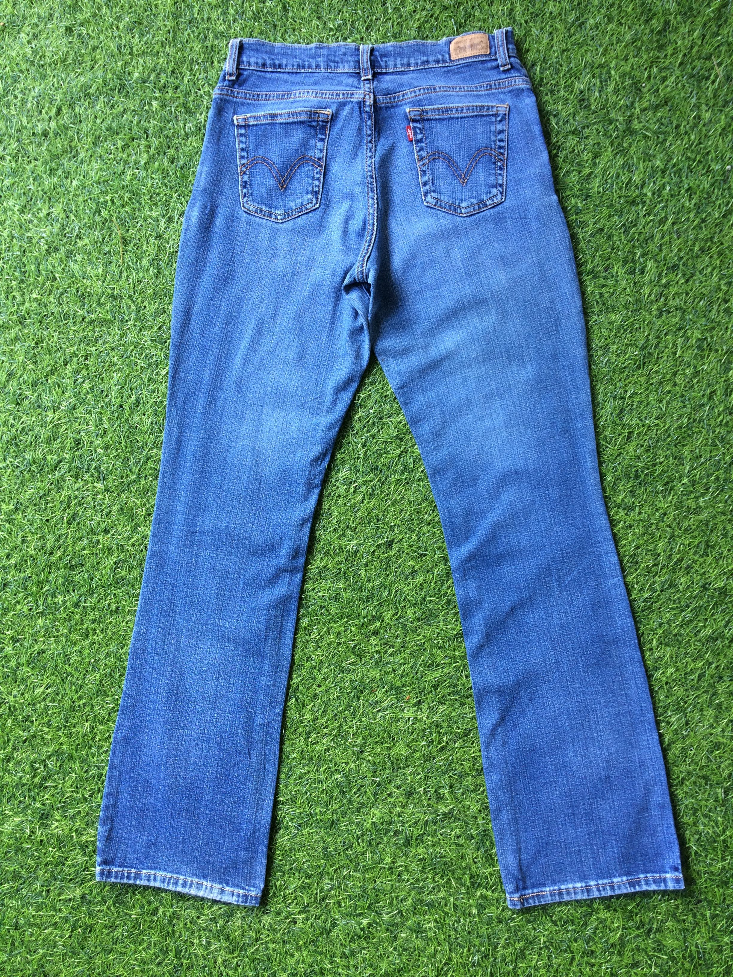 Vintage Distressed Levis 550 Relaxed Bootcut Jeans #B-523