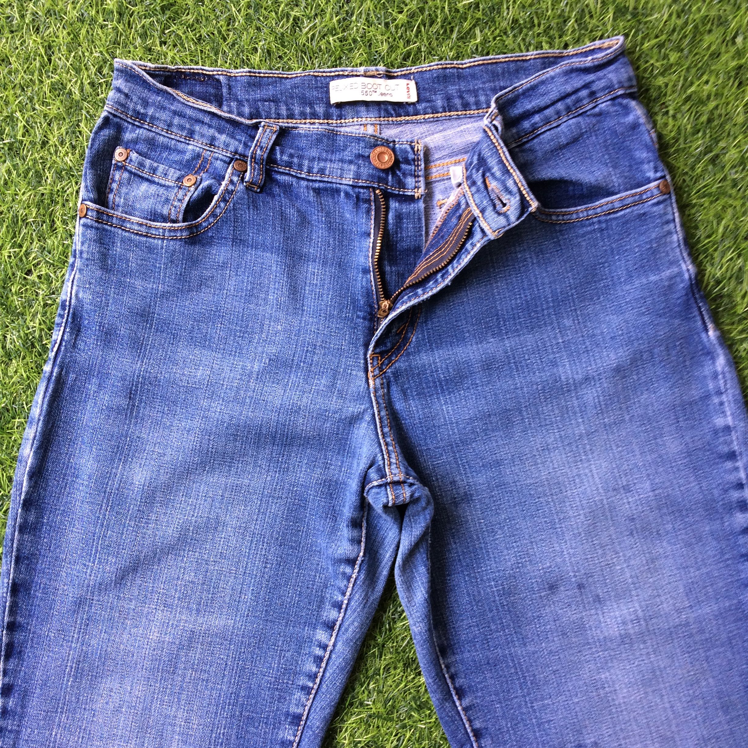 Levi's Vintage Distressed Levis 550 Relaxed Bootcut Jeans #B-523 Size 28" / US 6 / IT 42 - 3 Thumbnail