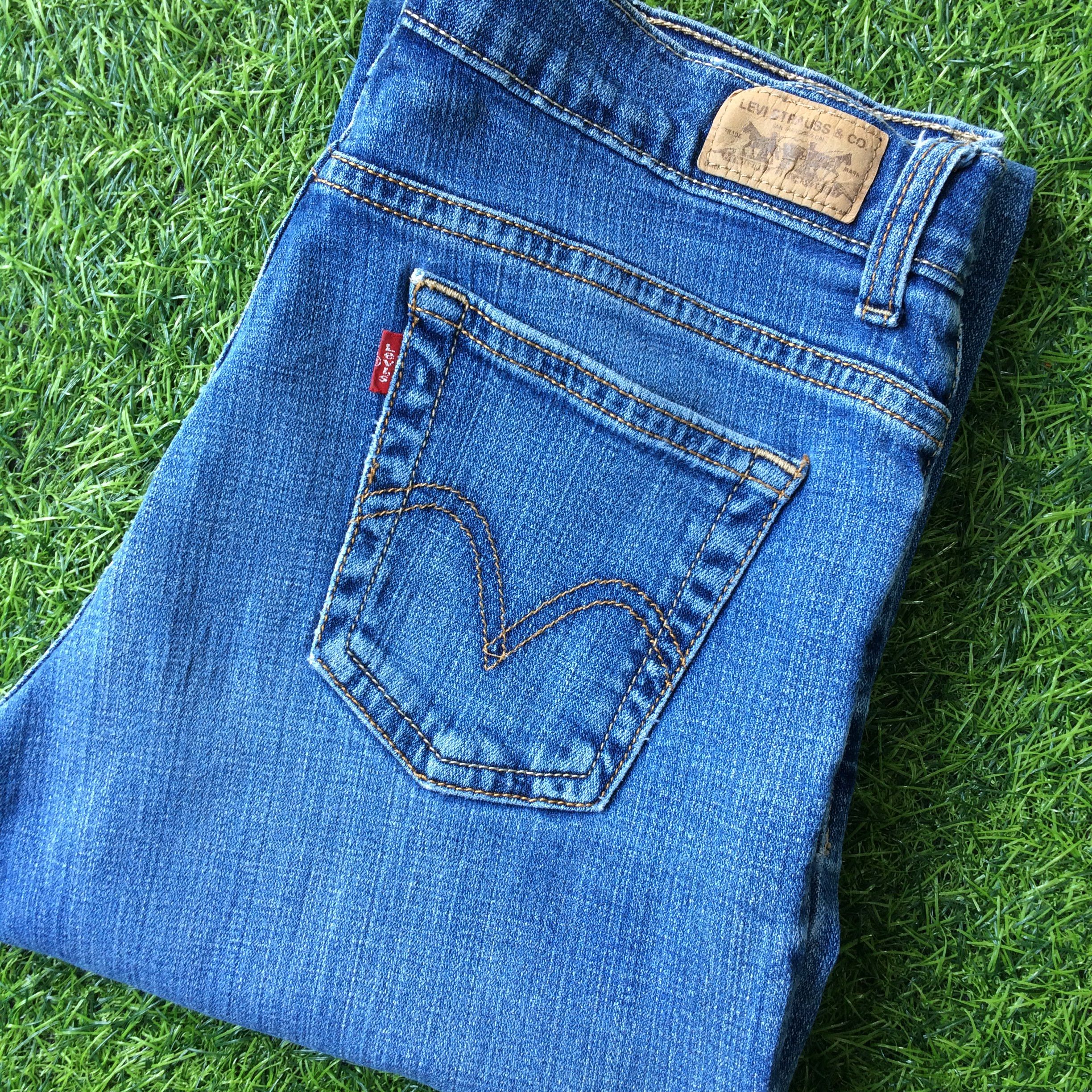 Levi's Vintage Distressed Levis 550 Relaxed Bootcut Jeans #B-523 Size 28" / US 6 / IT 42 - 8 Thumbnail
