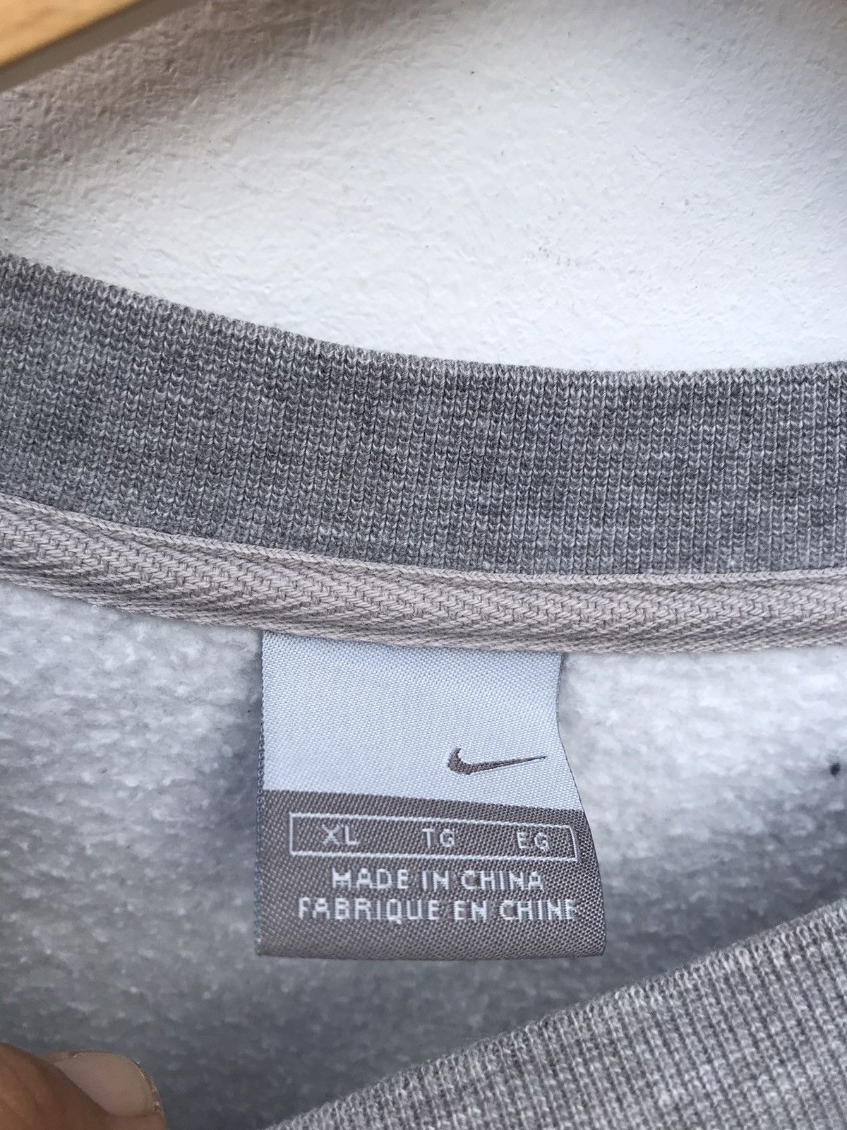 Nike Y2K Nike Air Spellout Big Logo Streetwear Sweatshirt Size US M / EU 48-50 / 2 - 3 Thumbnail