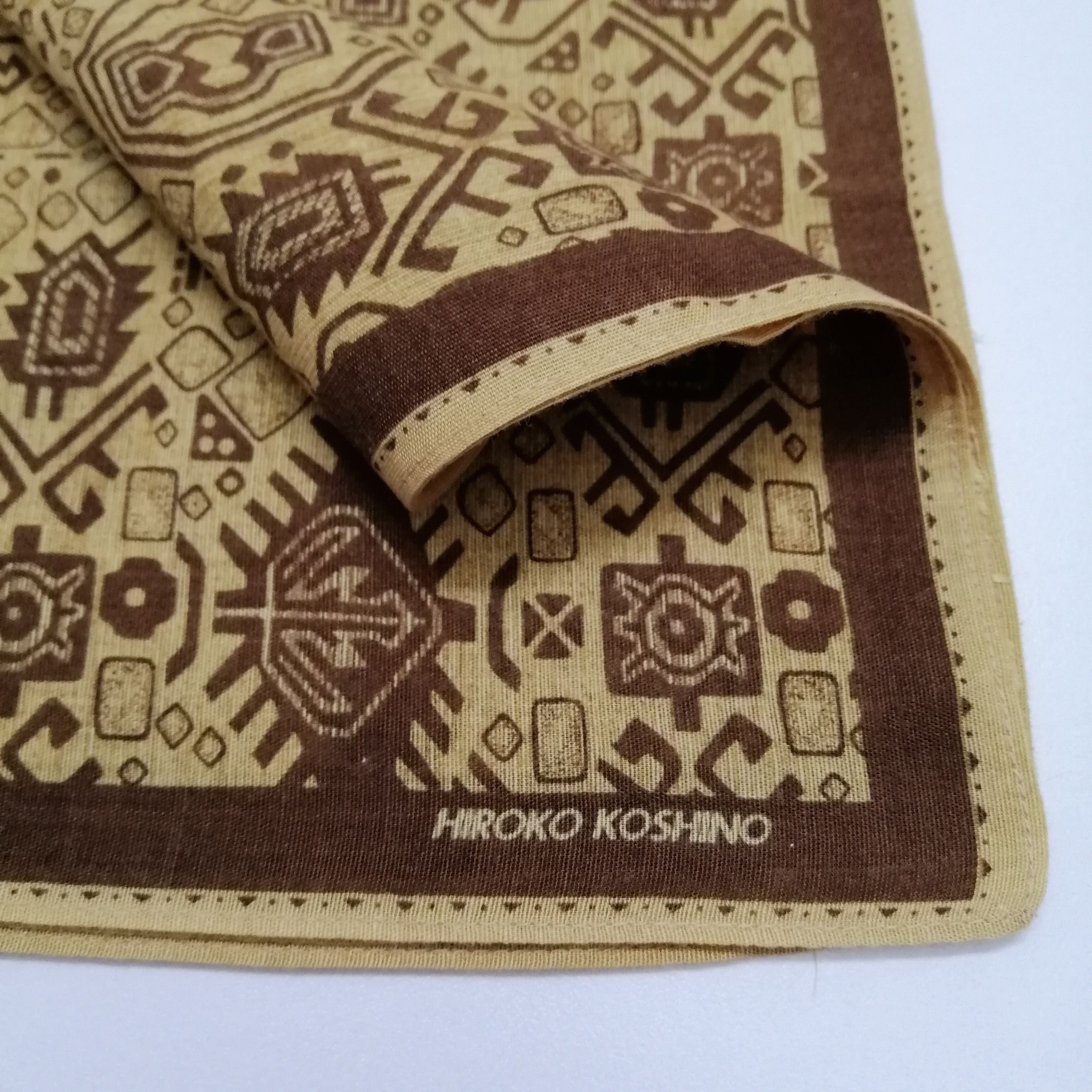 Hiroko Koshino Homme Hiroko Koshino Handkerchief/Neckerchief/Bandana-KD2199 Size ONE SIZE - 4 Thumbnail