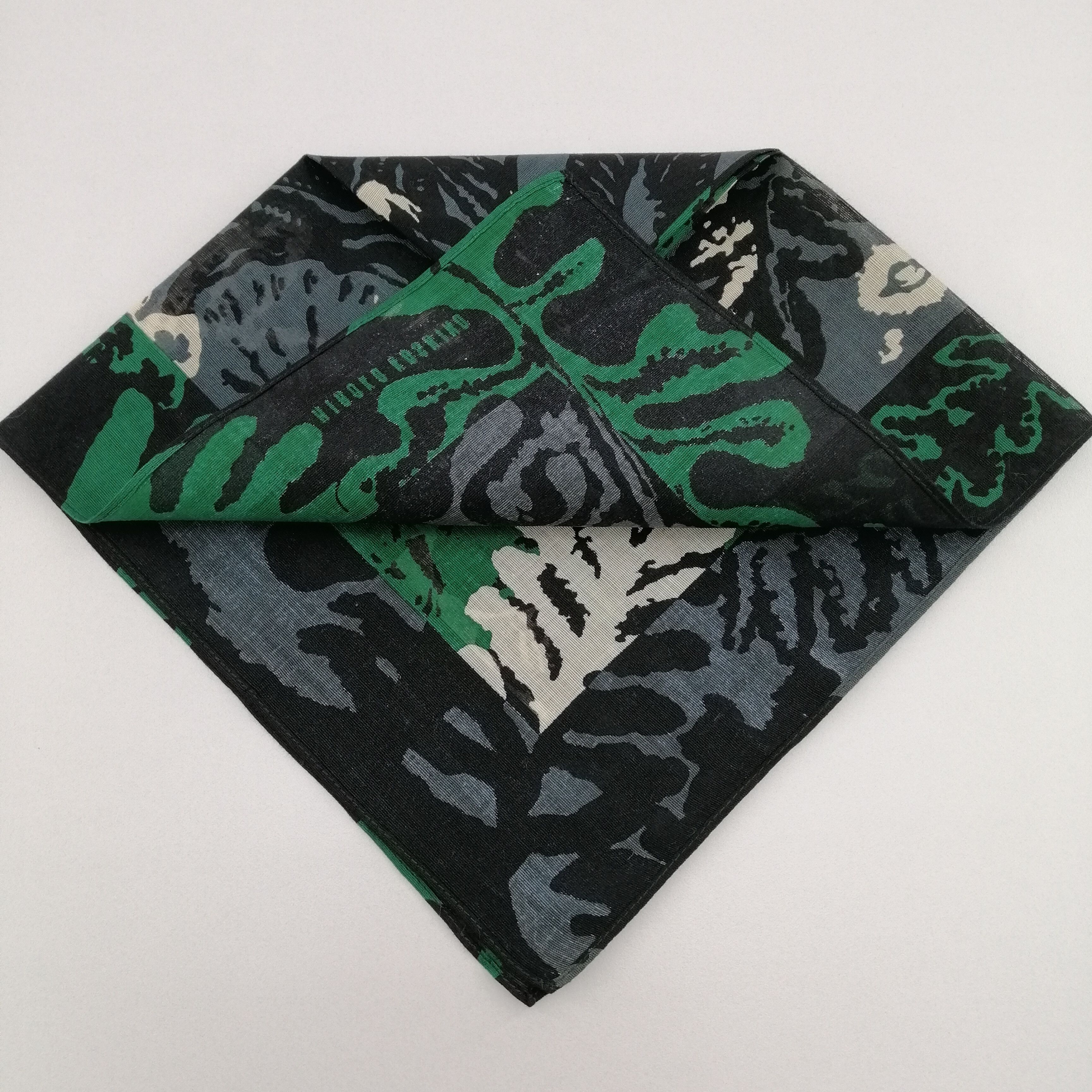 Hiroko Koshino Homme Hiroko Koshino Handkerchief/Neckerchief/Bandana-KD3155 Size ONE SIZE - 4 Thumbnail