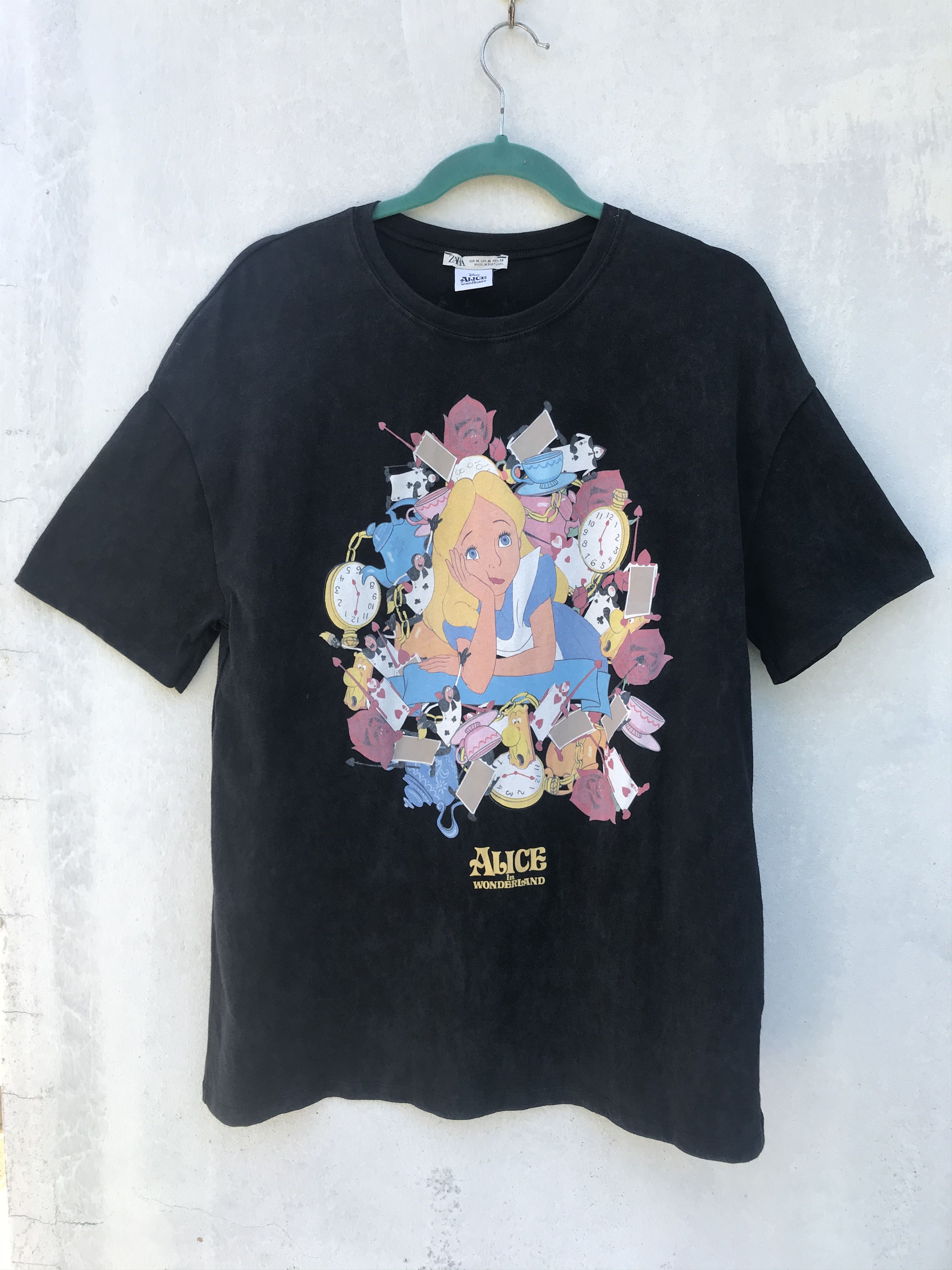 Zara ZARA X ALICE THE WONDERLAND BLEACH TEE Size US M / EU 48-50 / 2 - 1 Thumbnail