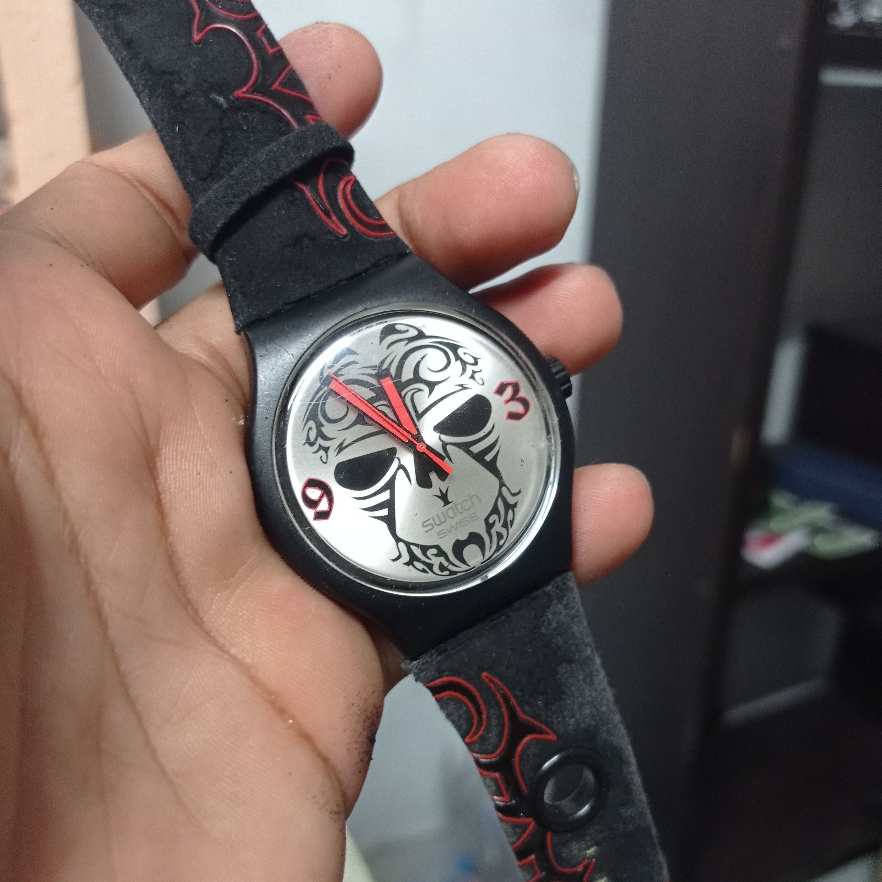 Millennium SWATCH 2004 (MONSTER FACE) AUTHENTIC VINTAGE