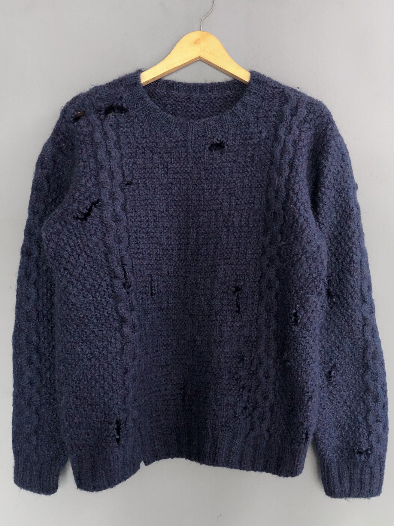 Japanese Brand Japanese Brand Vintage Knitwear Distressed Size US M / EU 48-50 / 2 - 1 Thumbnail