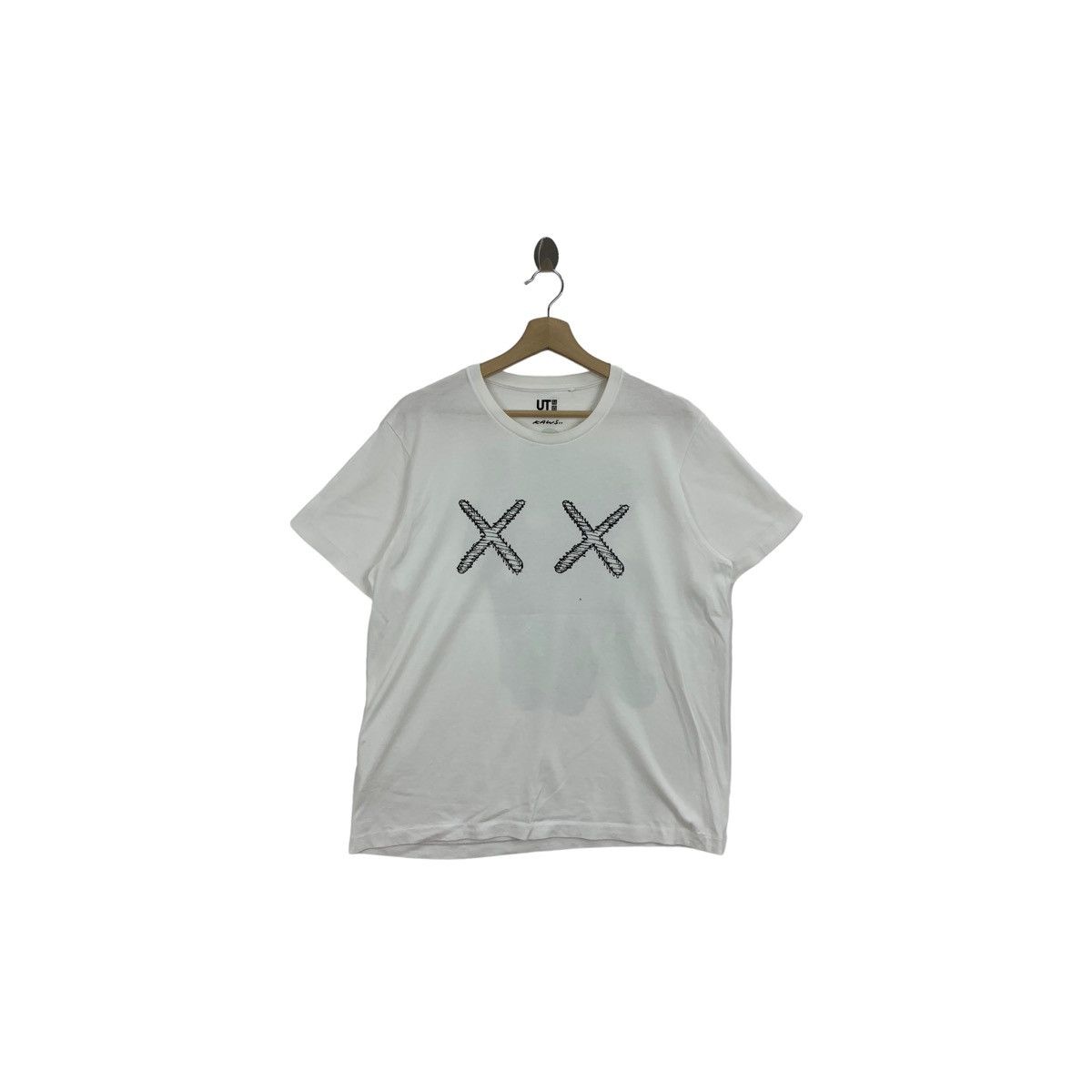 Rare!! UNIQLO X KAWS OG big kaws printed tshirt