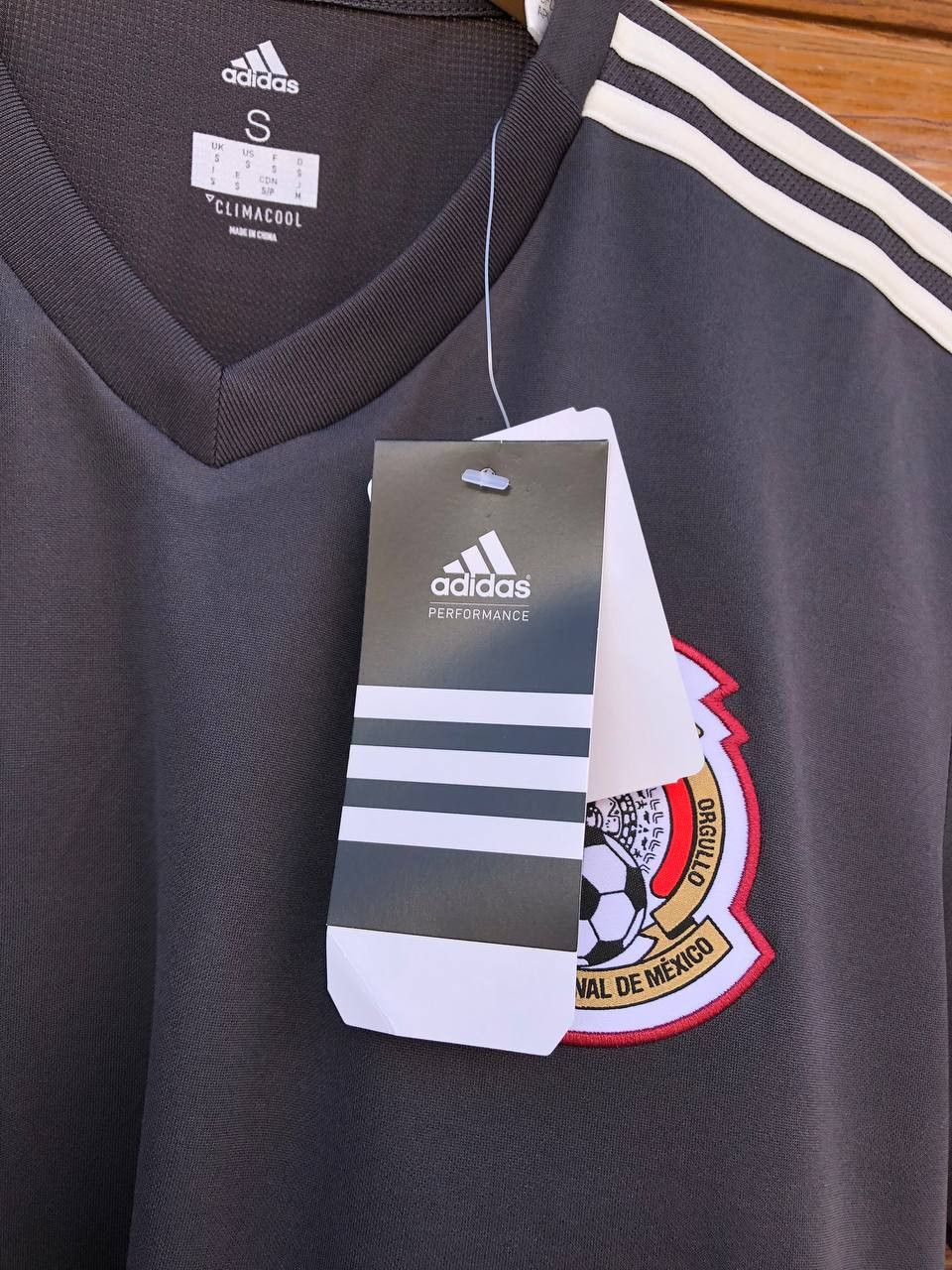 Adidas MEXICO HOME FOOTBALL SHIRT SOCCER JERSEY ADIDAS Size US S / EU 44-46 / 1 - 4 Thumbnail