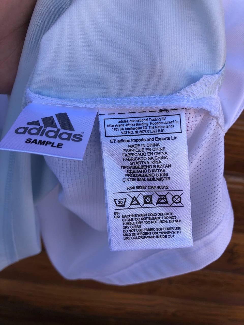 Vintage ARGENTINA HOME FOOTBALL SHIRT SOCCER JERSEY ADIDAS Size US XL / EU 56 / 4 - 6 Thumbnail