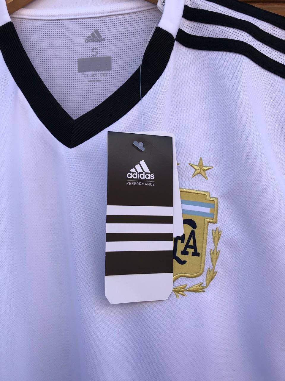 Adidas ARGENTINA HOME FOOTBALL SHIRT SOCCER JERSEY ADIDAS Size US S / EU 44-46 / 1 - 4 Thumbnail