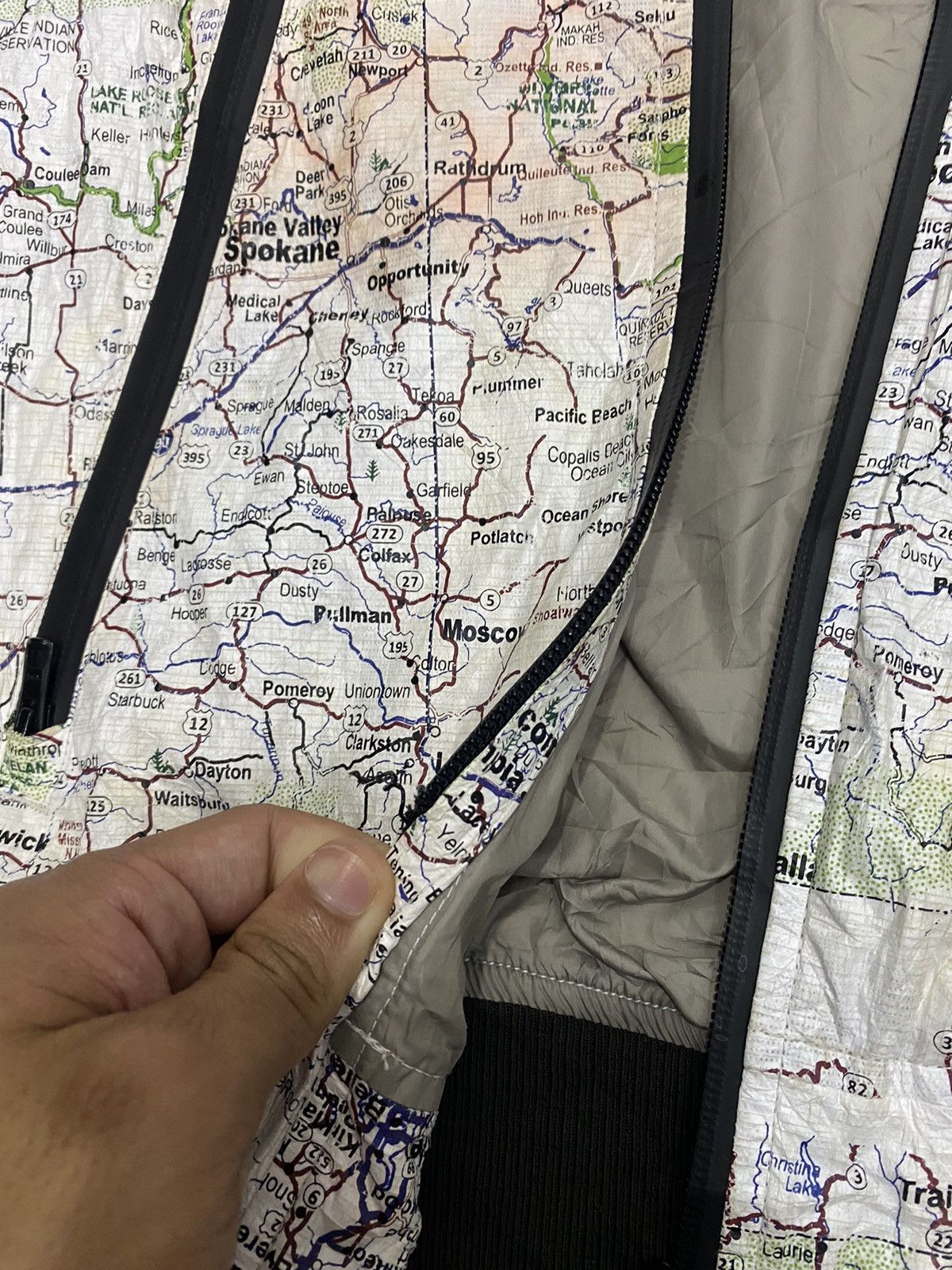 Manastash MANATASH 🇯🇵 PAPER MAP PATTERN BLOUSON JACKET UNZIPPED Size US S / EU 44-46 / 1 - 15 Thumbnail