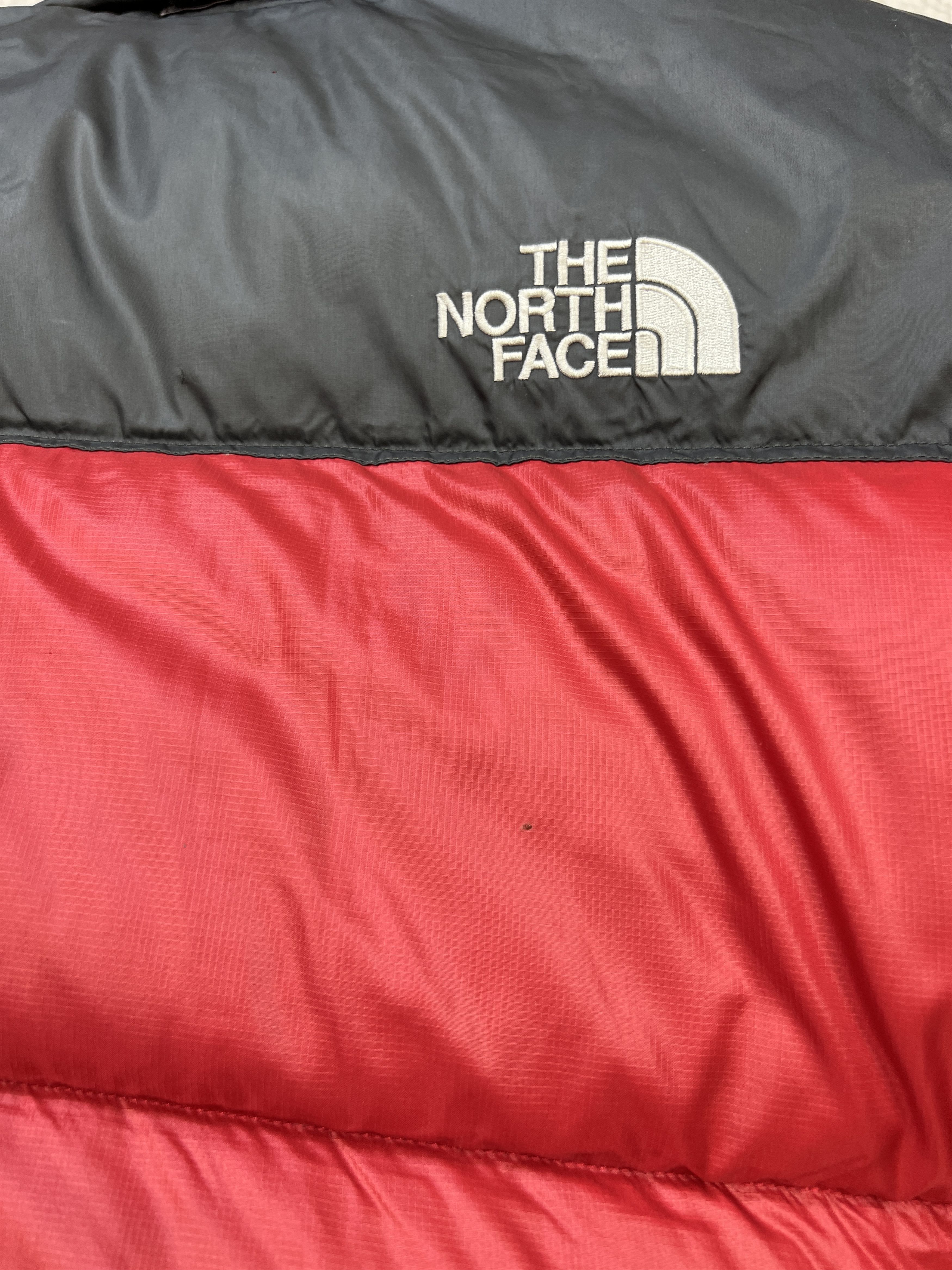 The North Face × Vintage Y2K North Face Nuptse Japan Size 90 Puffer Jacket Black Red Size US S / EU 44-46 / 1 - 15 Thumbnail