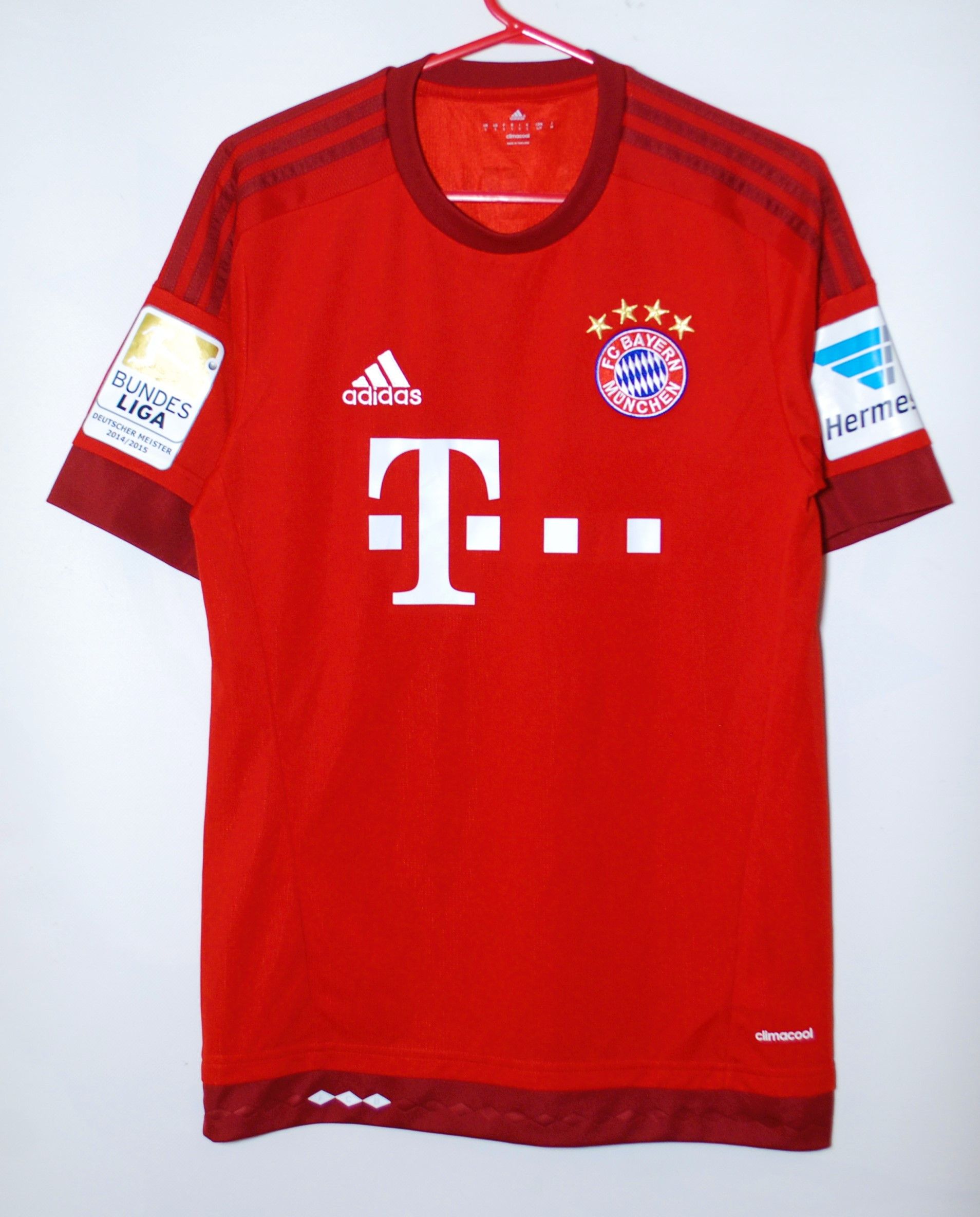 Adidas #17 BOATENG BAYERN MUNICH 2015 2015 HOME FOOTBALL SHIRT Size US S / EU 44-46 / 1 - 2 Thumbnail