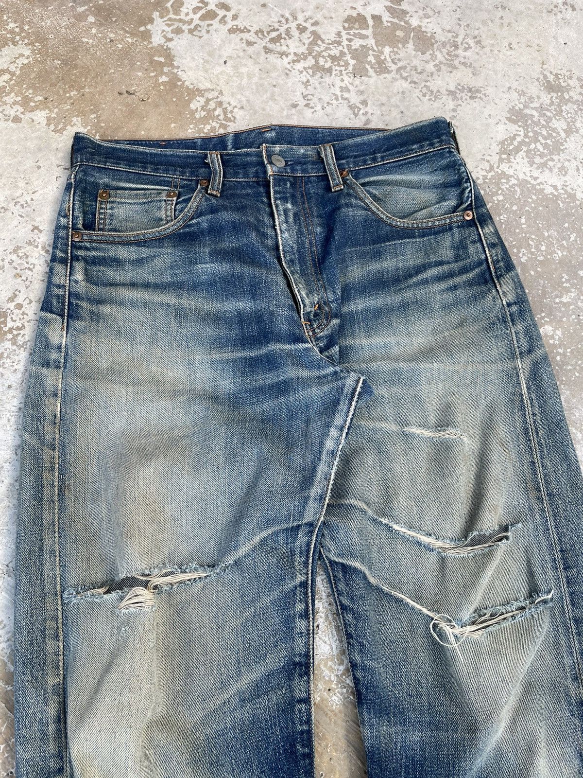 Levi's Vintage Clothing Vintage Levis 502 Big EJeans Selvedge Denim Faded Wash Size US 32 / EU 48 - 4 Thumbnail