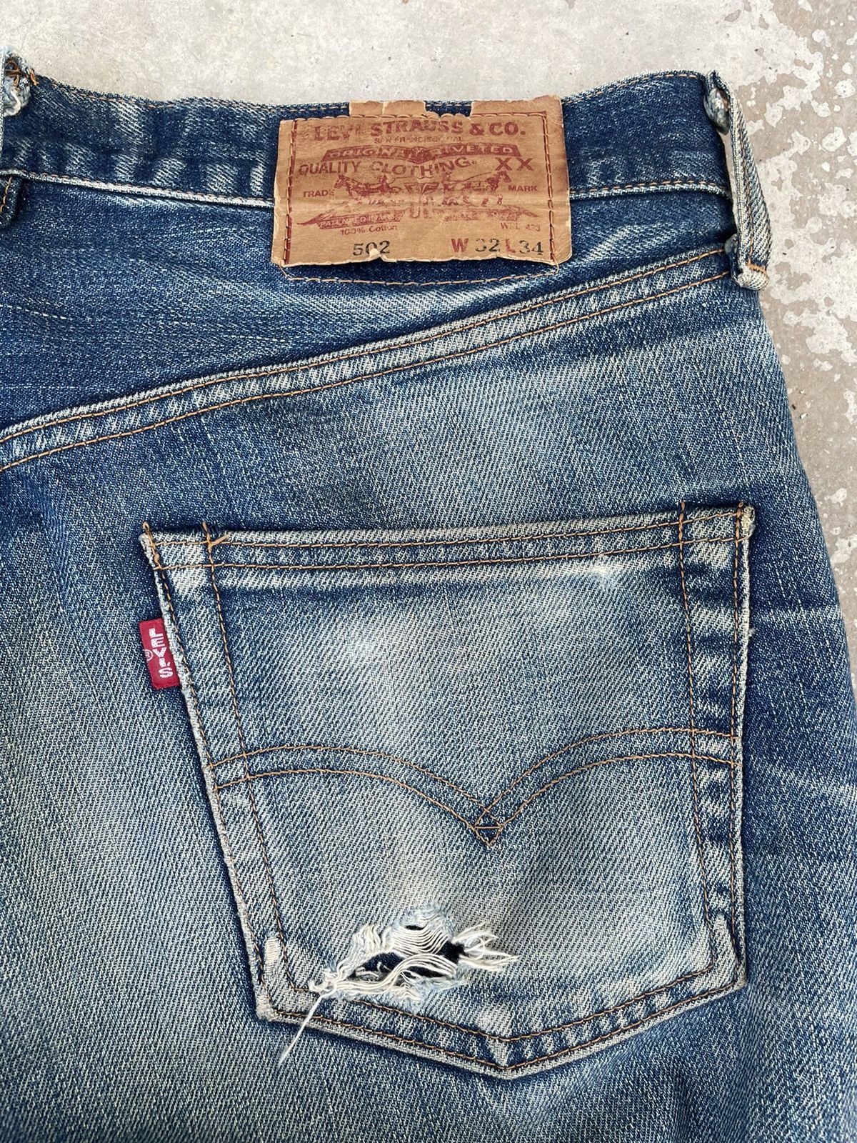Levi's Vintage Clothing Vintage Levis 502 Big EJeans Selvedge Denim Faded Wash Size US 32 / EU 48 - 9 Thumbnail