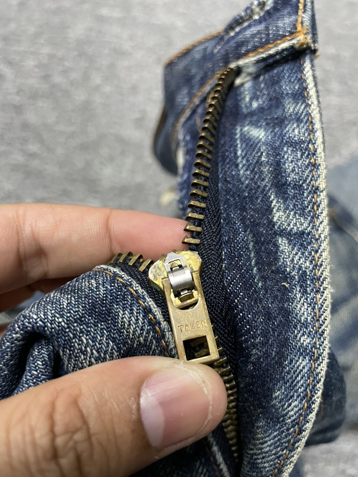 Levi's Vintage Clothing Vintage Levis 502 Big EJeans Selvedge Denim Faded Wash Size US 32 / EU 48 - 13 Thumbnail