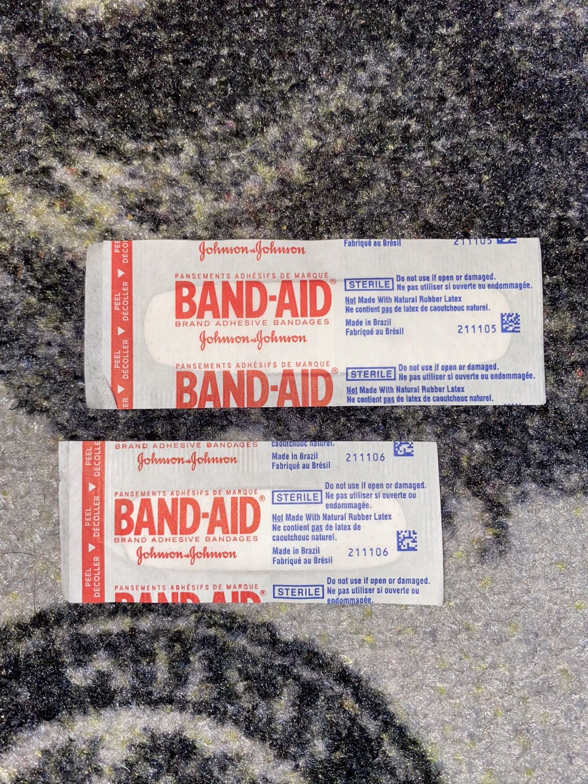 Supreme Supreme Red Bandaid Pack (Small & Large) Size ONE SIZE - 2 Thumbnail