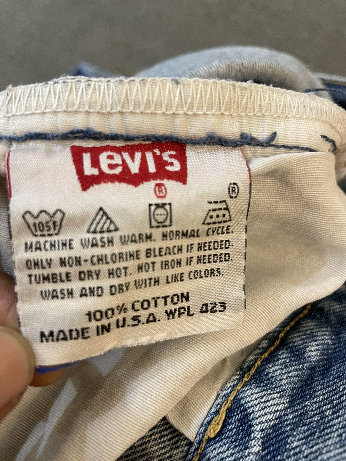 Levi's Vintage 90s Faded Distressed Levi’s 501 Jeans Size US 33 - 20 Thumbnail