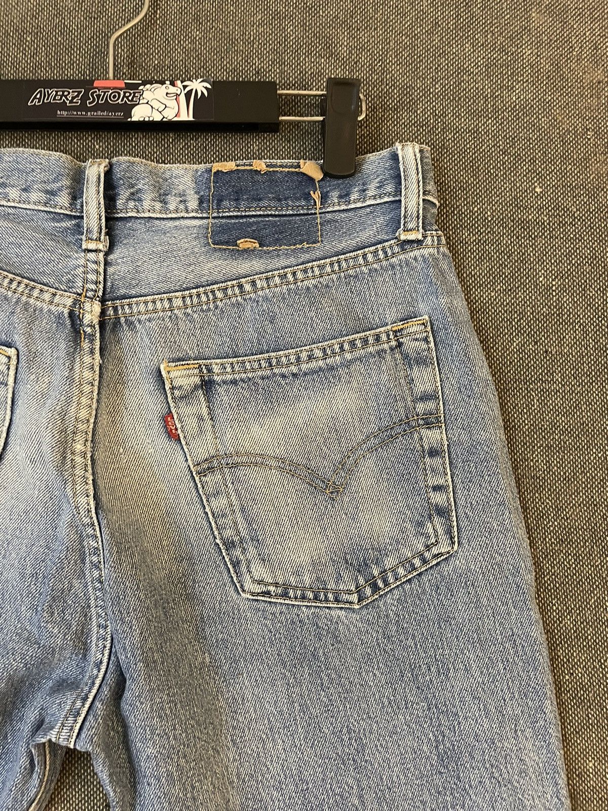 Levi's Vintage 90s Faded Distressed Levi’s 501 Jeans Size US 33 - 10 Thumbnail