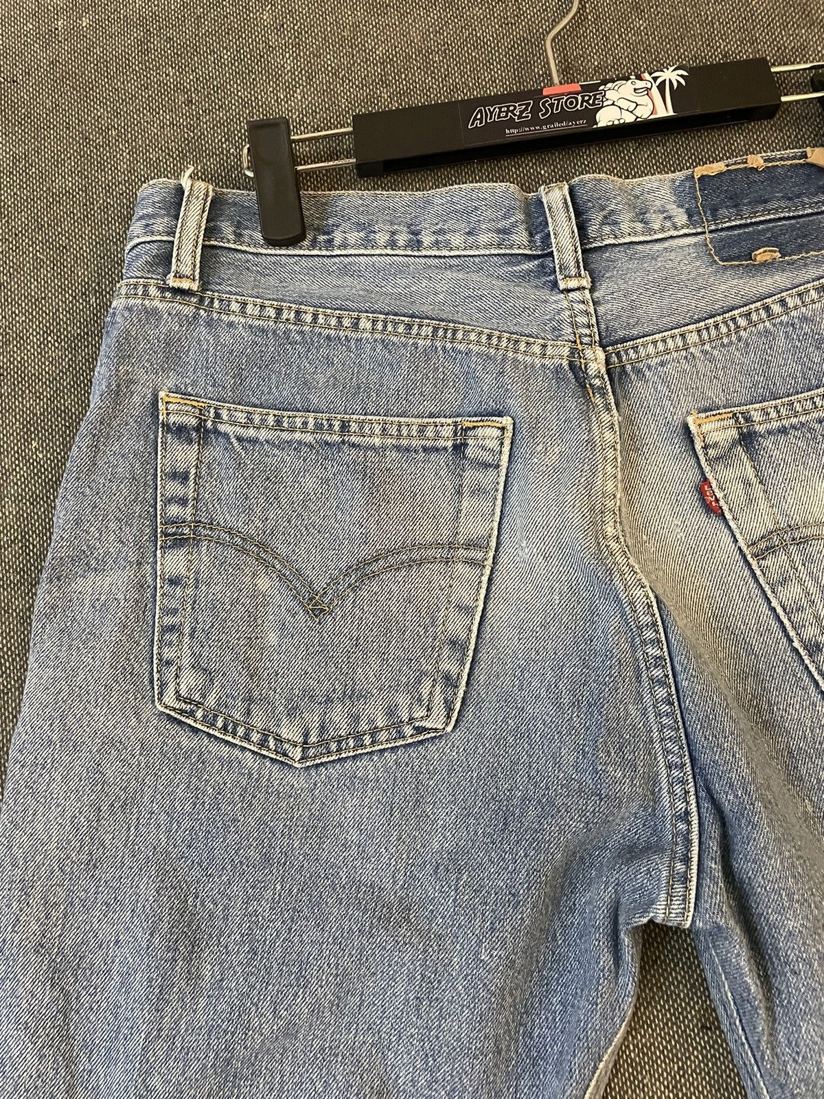 Levi's Vintage 90s Faded Distressed Levi’s 501 Jeans Size US 33 - 11 Thumbnail