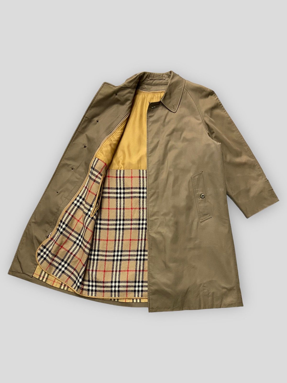 Burberry × Vintage Vintage Burberrys Nova Check Removable Lining Trench Coat Size US M / EU 48-50 / 2 - 1 Thumbnail
