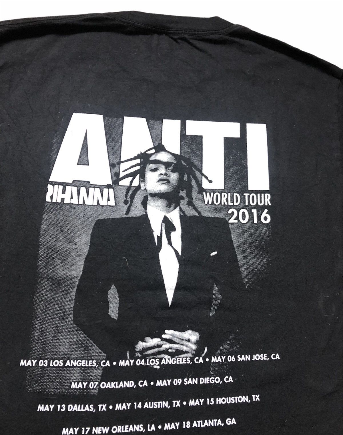 Band Tees Rihanna Anti Rihanna World Tour 2016 T Shirt Size US L / EU 52-54 / 3 - 7 Thumbnail