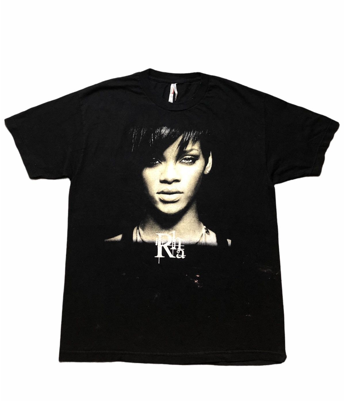 Band Tees × Rihanna Anti Rihanna Tour 2016 Merchandise | Grailed