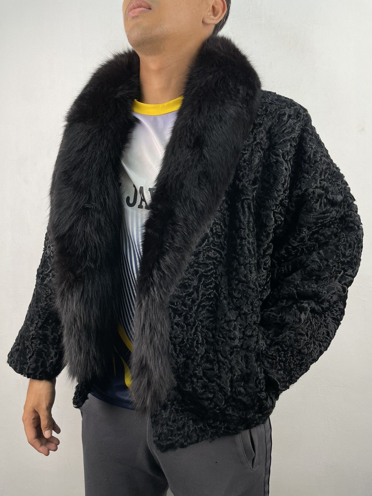 Japanese Brand Vintage Japanese Mohair Jacket Faux Fur Cardigan ShagShaggy Size US M / EU 48-50 / 2 - 1 Thumbnail