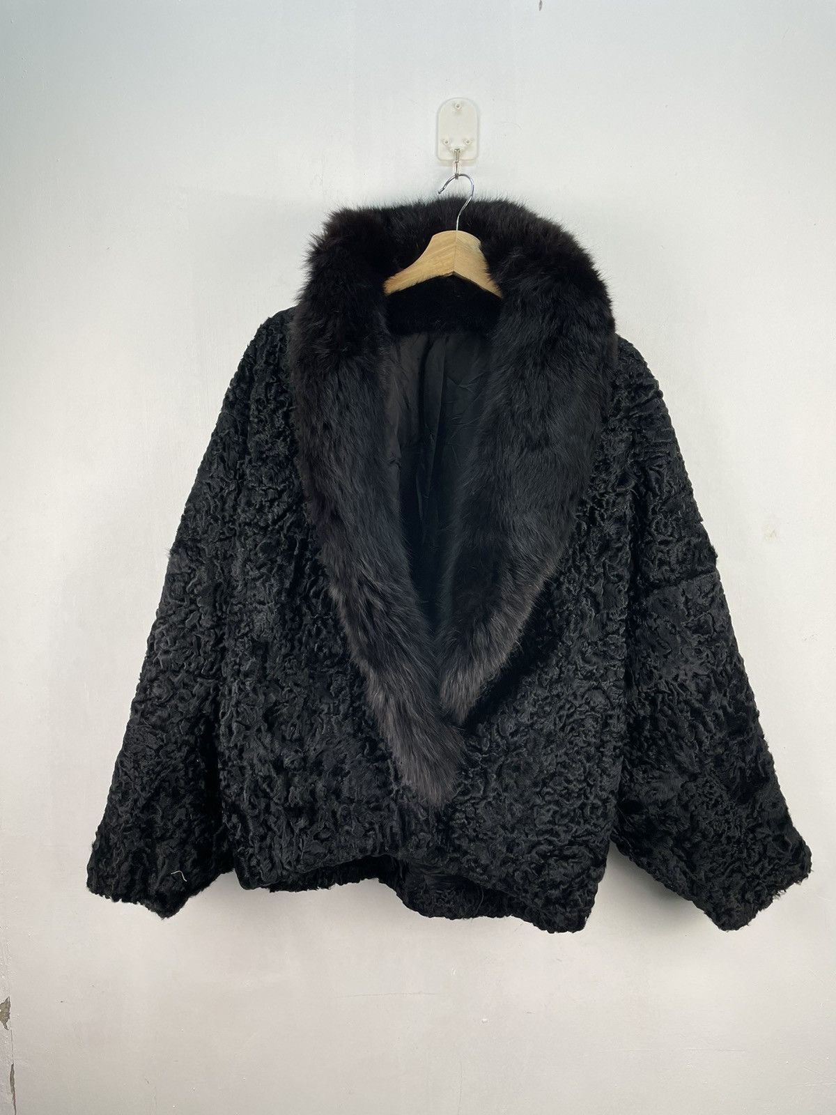 Japanese Brand Vintage Japanese Mohair Jacket Faux Fur Cardigan ShagShaggy Size US M / EU 48-50 / 2 - 3 Thumbnail