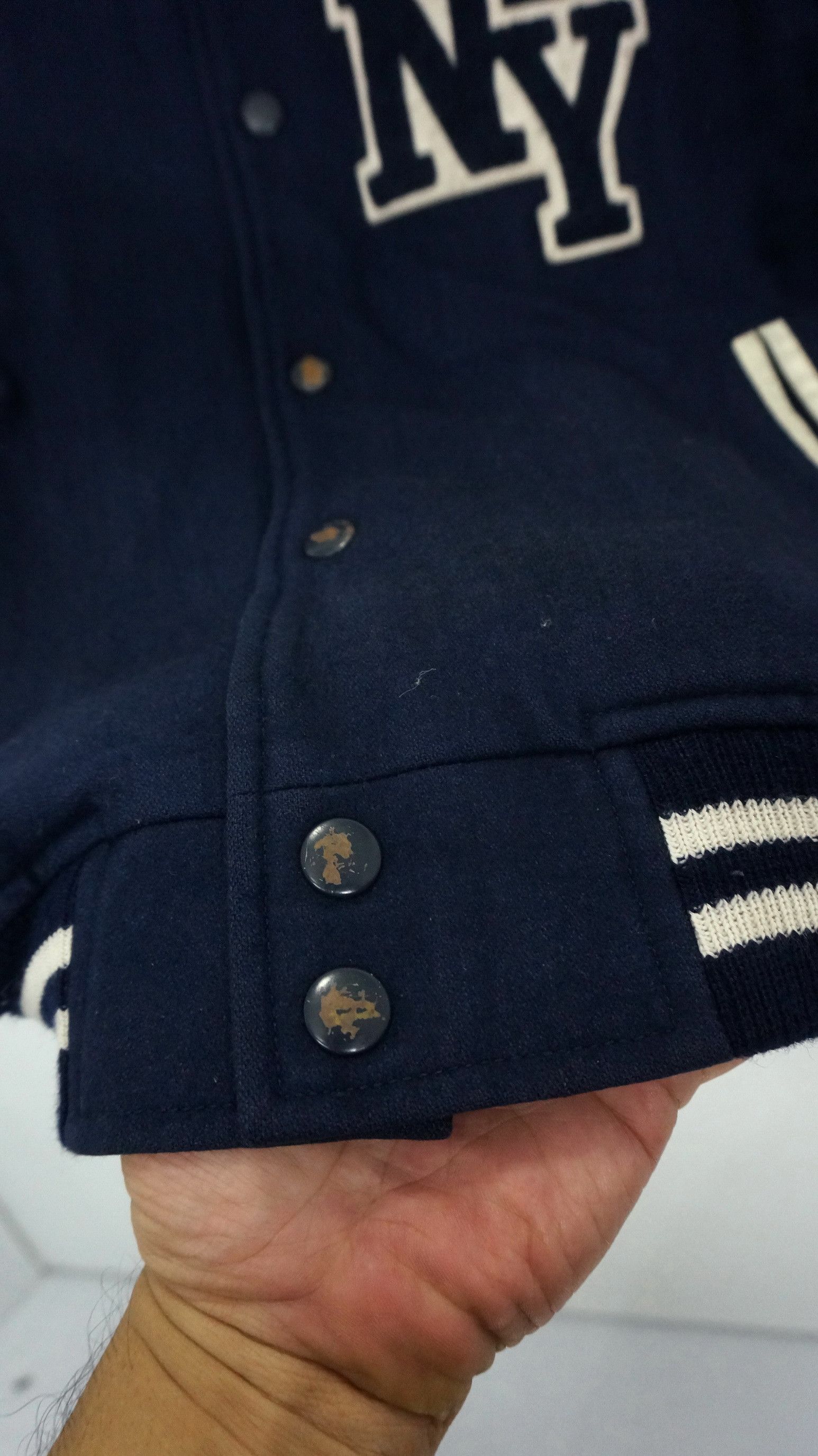 Brooklyn Clothing Vintage YAKOPAK Varsity Worn Out Leather Sleeve Jacket Size US L / EU 52-54 / 3 - 14 Thumbnail