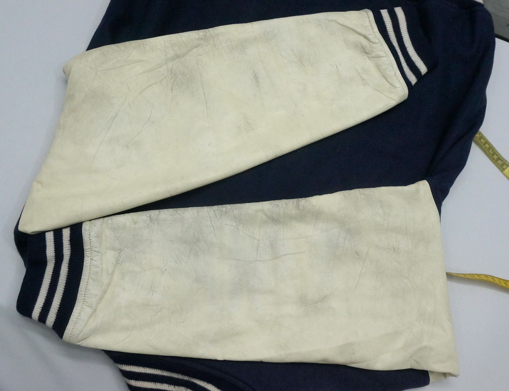 Brooklyn Clothing Vintage YAKOPAK Varsity Worn Out Leather Sleeve Jacket Size US L / EU 52-54 / 3 - 22 Thumbnail