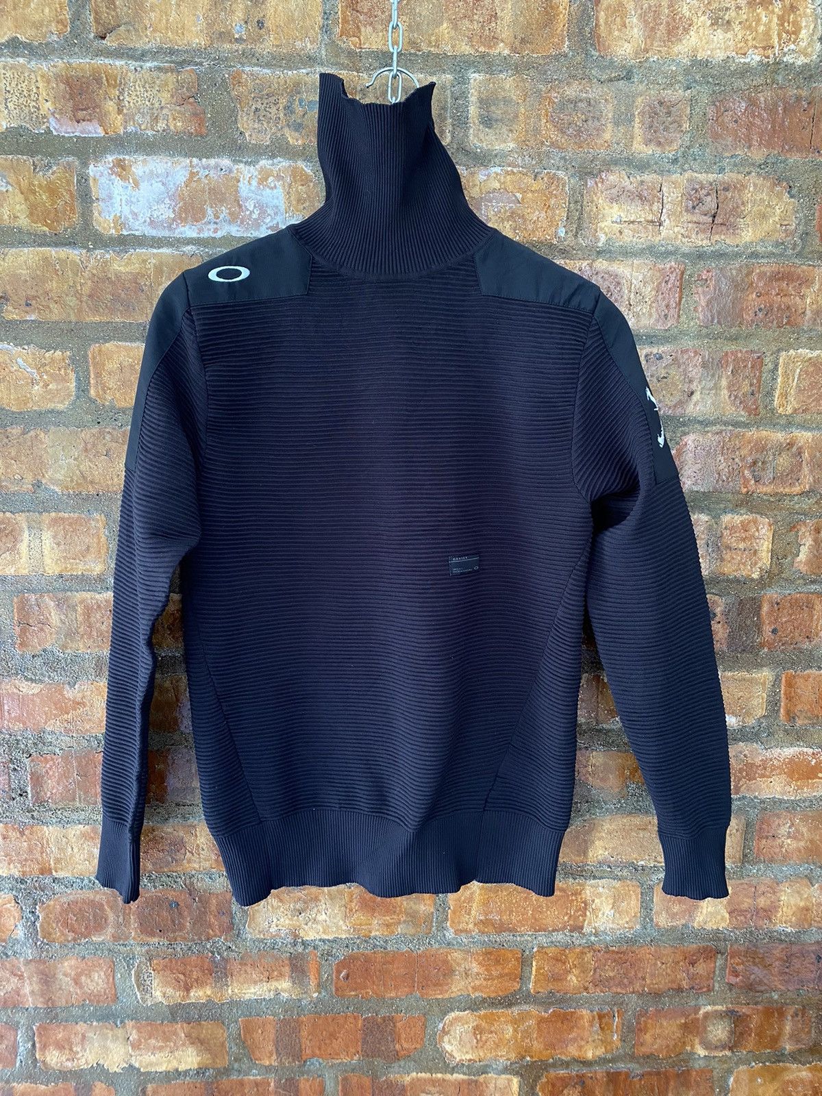 Oakley Tech Wear Turtleneck Ninja center back logo Size US M / EU 48-50 / 2 - 4 Thumbnail