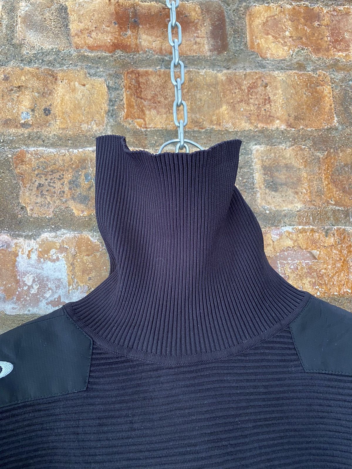 Oakley Tech Wear Turtleneck Ninja center back logo Size US M / EU 48-50 / 2 - 8 Thumbnail