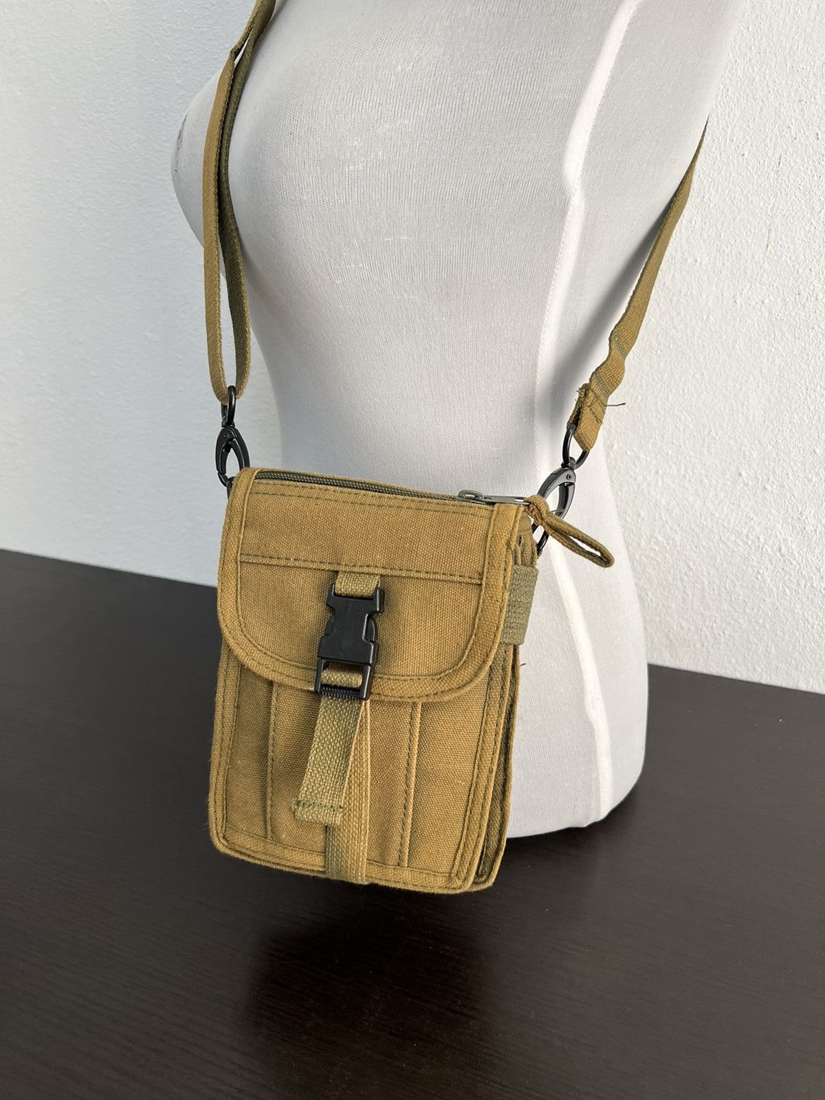 Other Vintage Military Style Sling Bag Size ONE SIZE - 3 Thumbnail