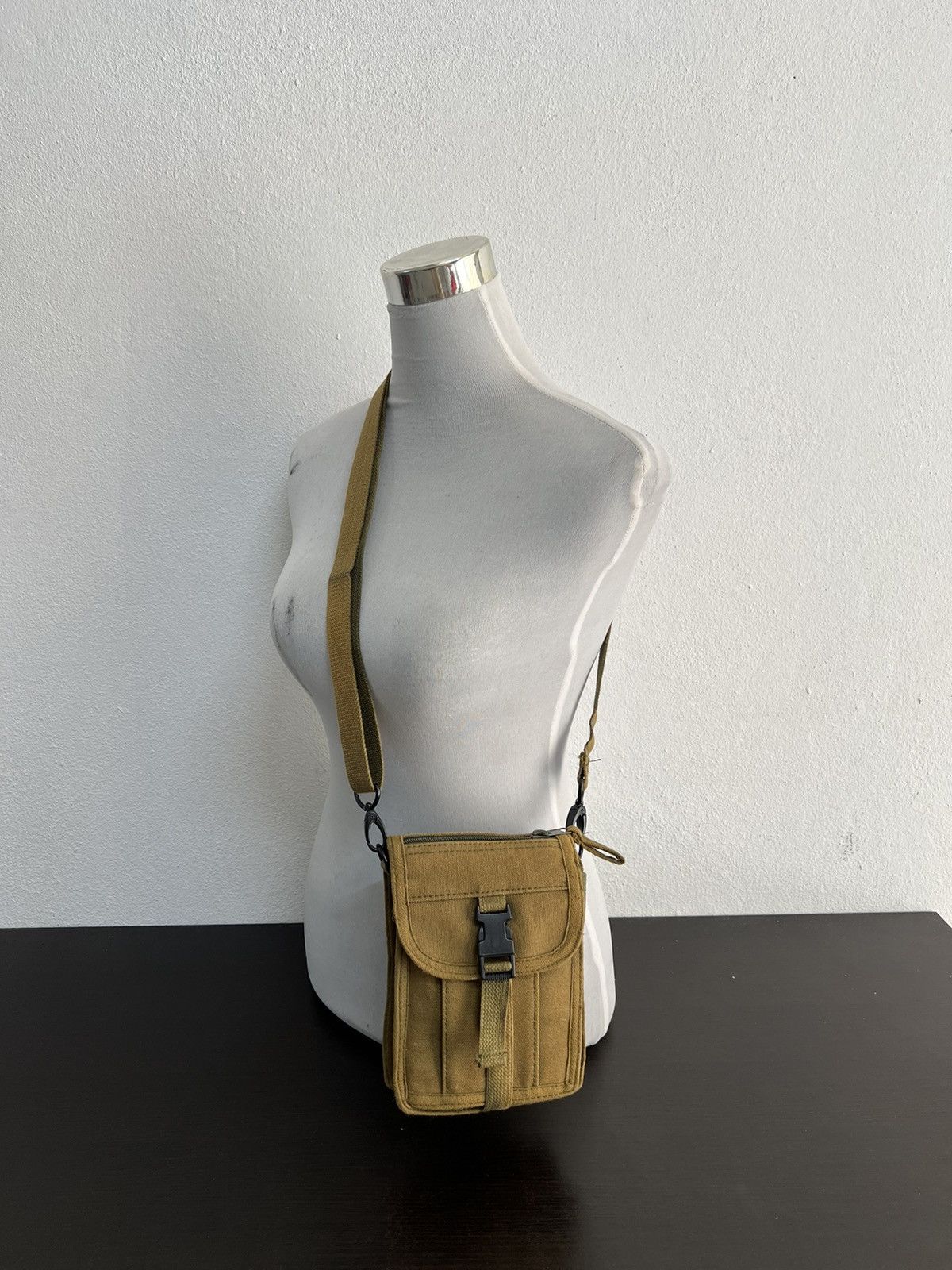 Other Vintage Military Style Sling Bag Size ONE SIZE - 2 Thumbnail