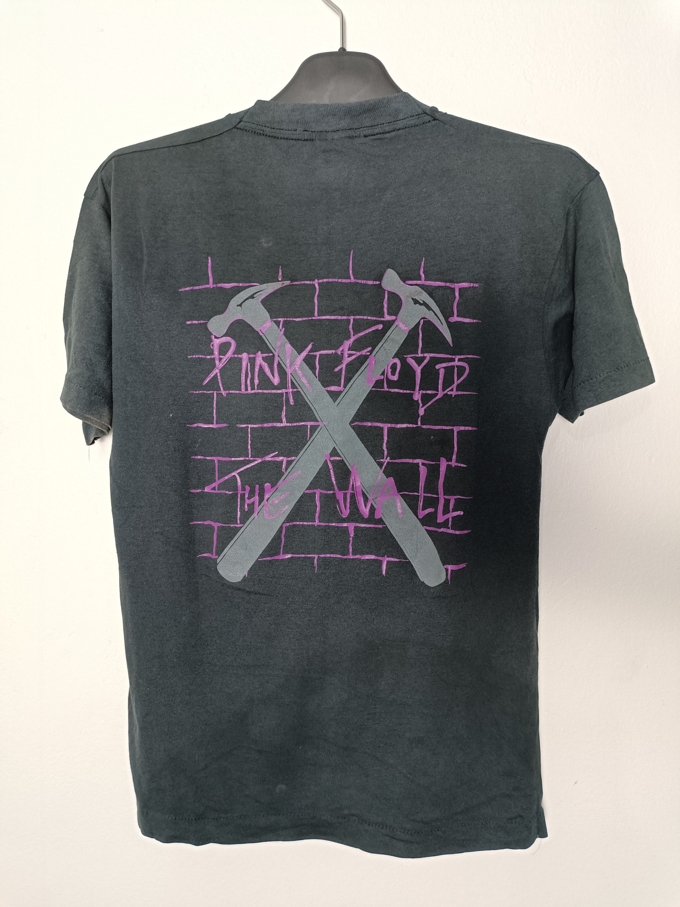 Band Tees Vintage Band Tees Pink Floyd The Wall Rare Size US S / EU 44-46 / 1 - 2 Thumbnail