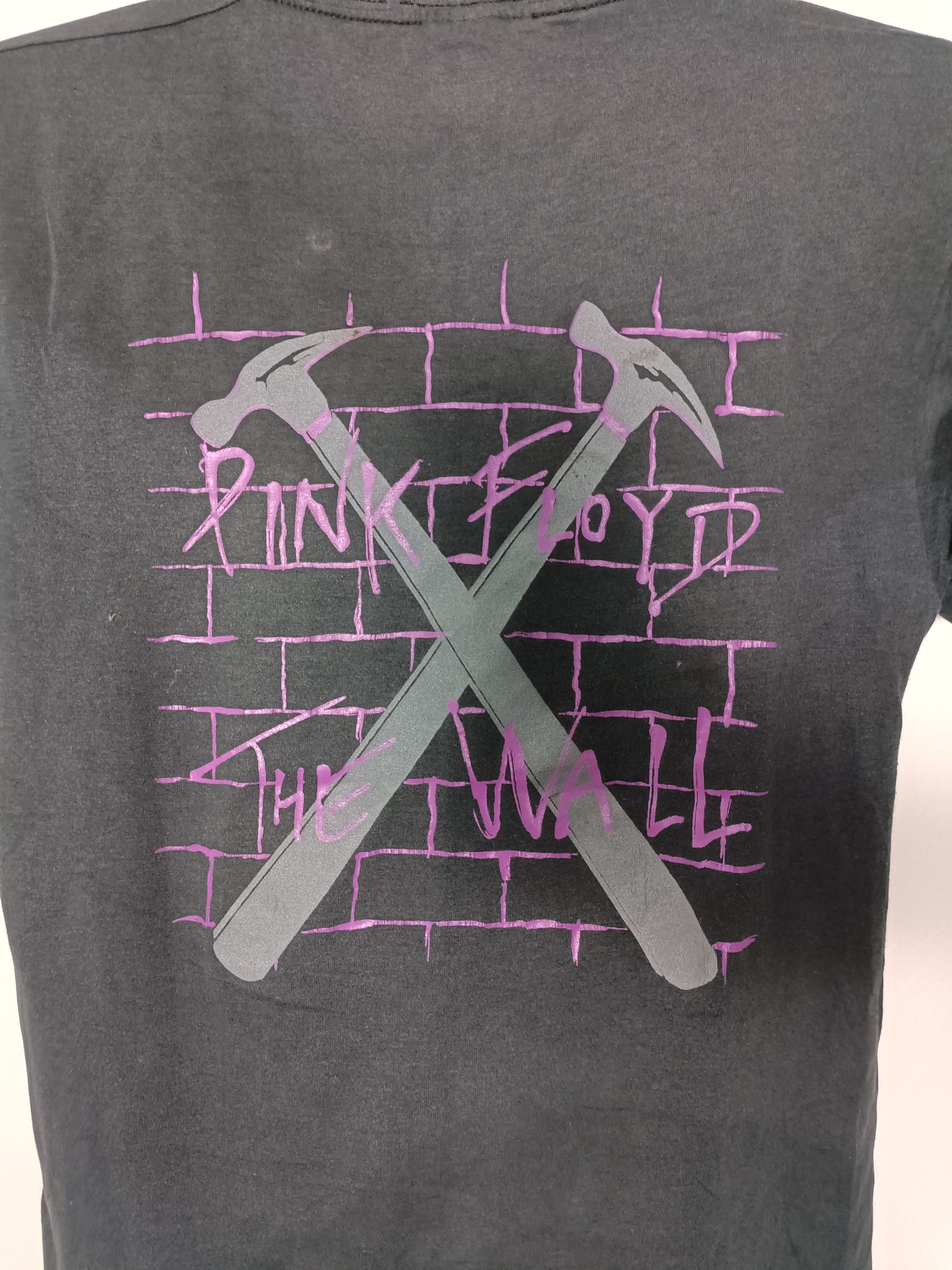 Band Tees Vintage Band Tees Pink Floyd The Wall Rare Size US S / EU 44-46 / 1 - 7 Thumbnail