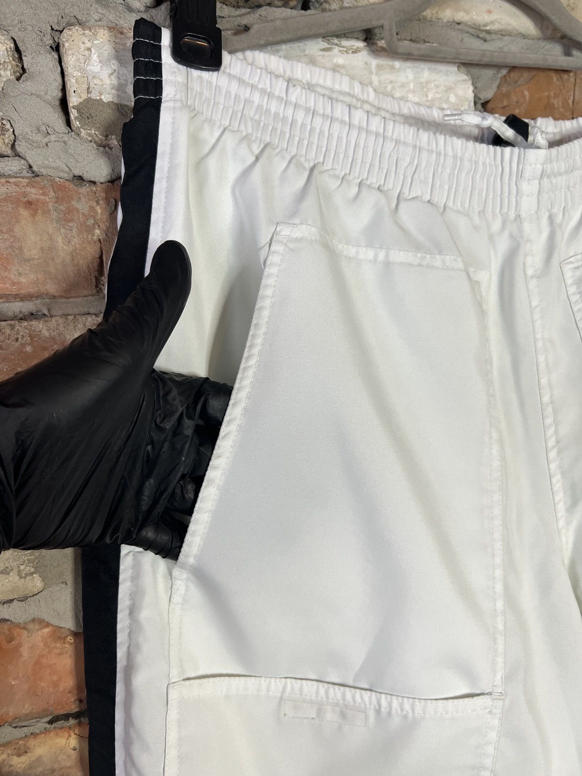 Nike × Vintage Vintage y2k Nike swoosh cargo track pants White Size US 34 / EU 50 - 5 Thumbnail