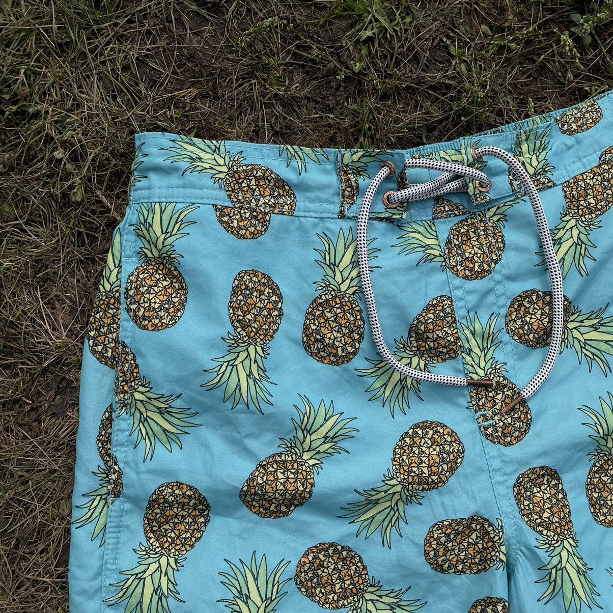 Vintage Vintage 90s Pineapple All Over Print Shorts Streetwear 32 Size US 32 / EU 48 - 4 Thumbnail