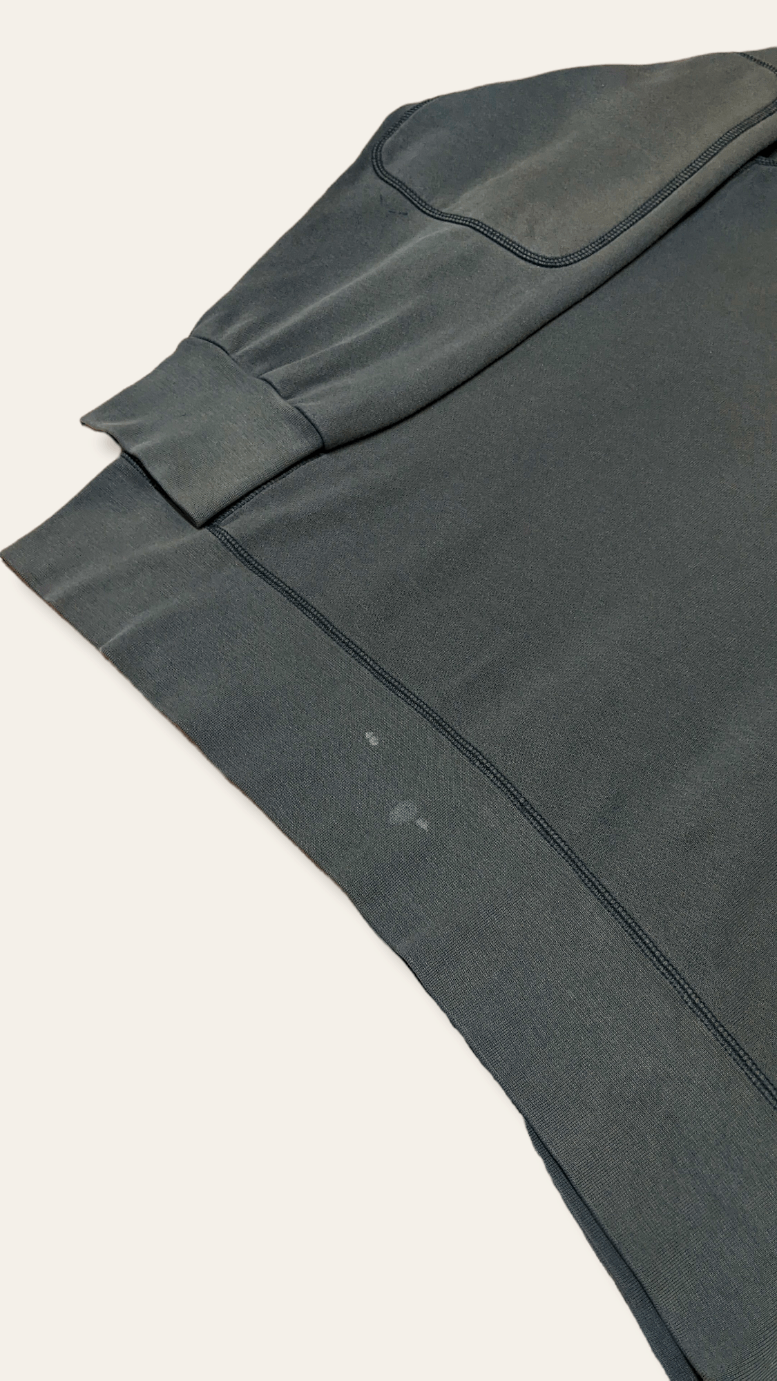 Mossimo × Vintage Vintage 90s Mossimo Distressed Faded Sweathshirt Size US L / EU 52-54 / 3 - 13 Thumbnail