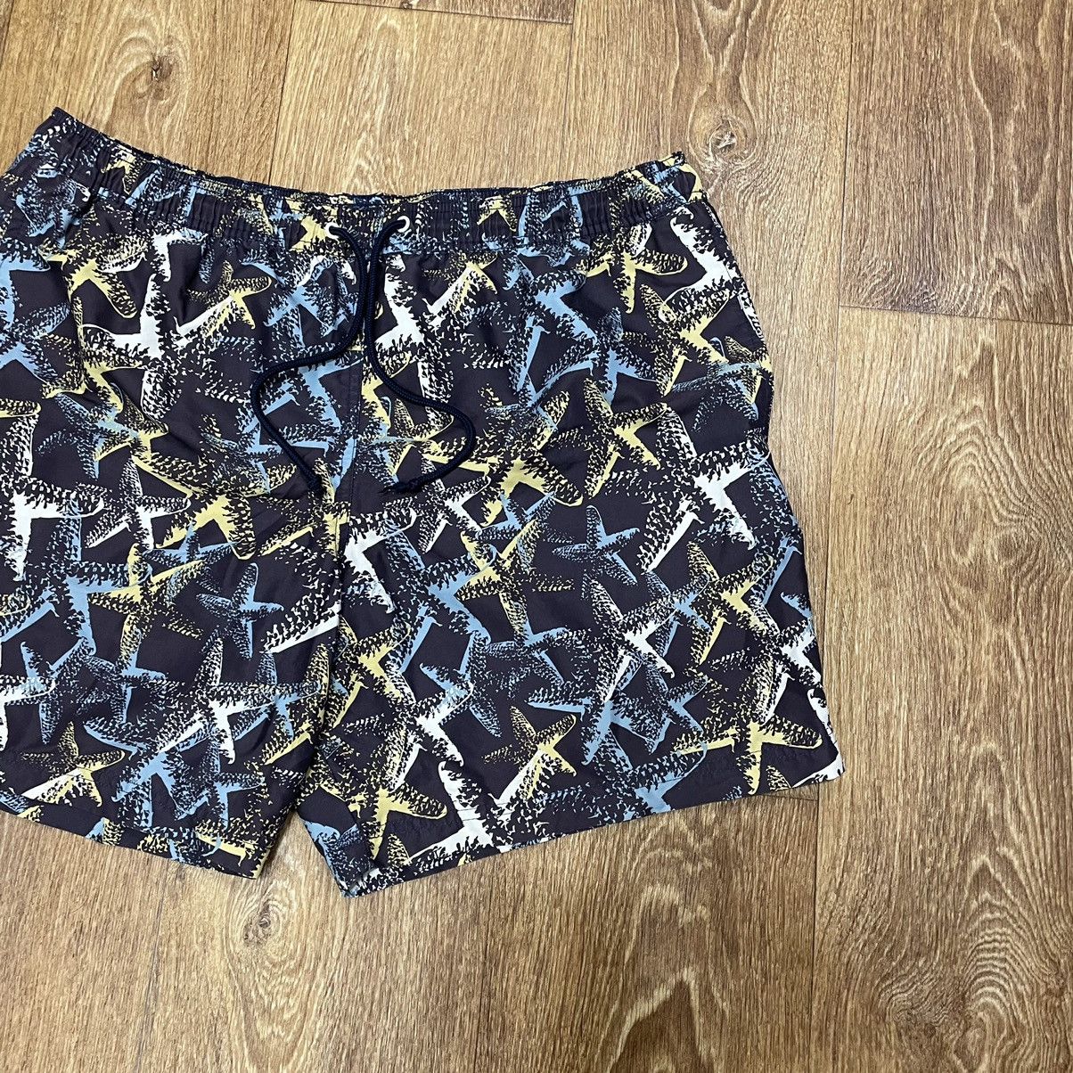 Vintage Vintage 90s All Over Print Baggy Shorts Streetwear Black 34 Size US 34 / EU 50 - 2 Thumbnail