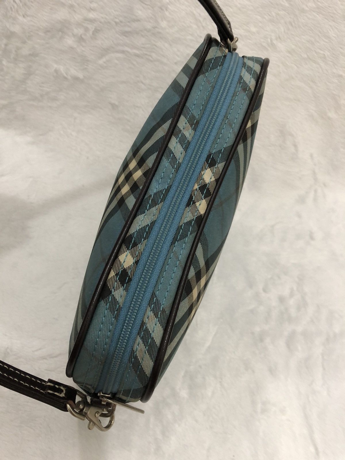 Burberry Burberry Blue Label Hand carry/wrislet Size ONE SIZE - 7 Thumbnail