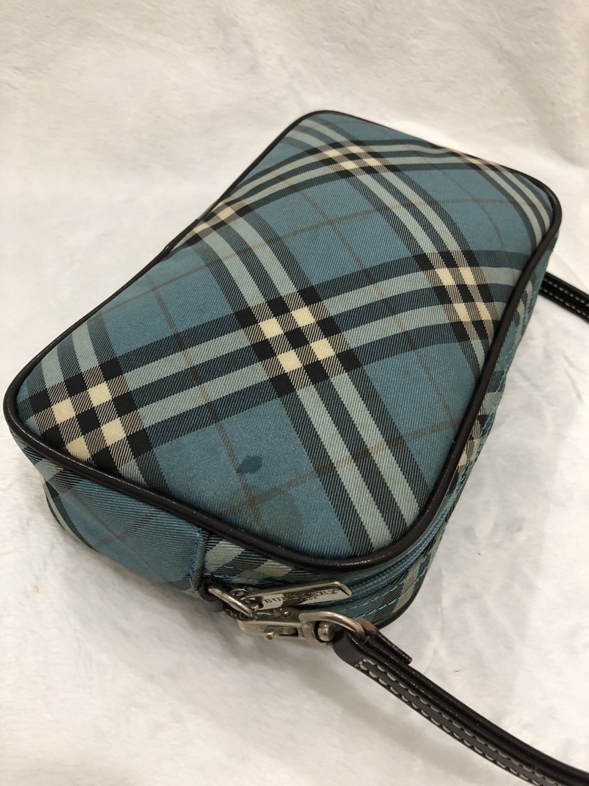 Burberry Burberry Blue Label Hand carry/wrislet Size ONE SIZE - 12 Thumbnail