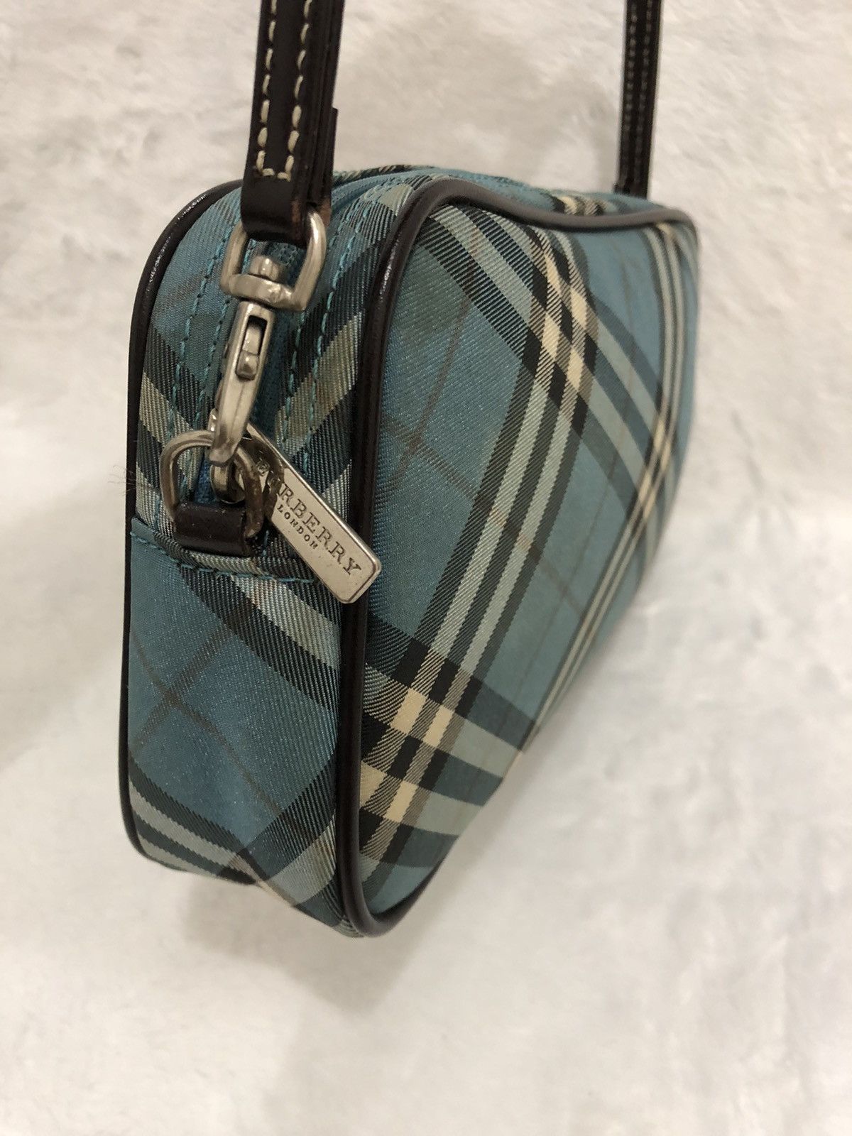 Burberry Burberry Blue Label Hand carry/wrislet Size ONE SIZE - 5 Thumbnail