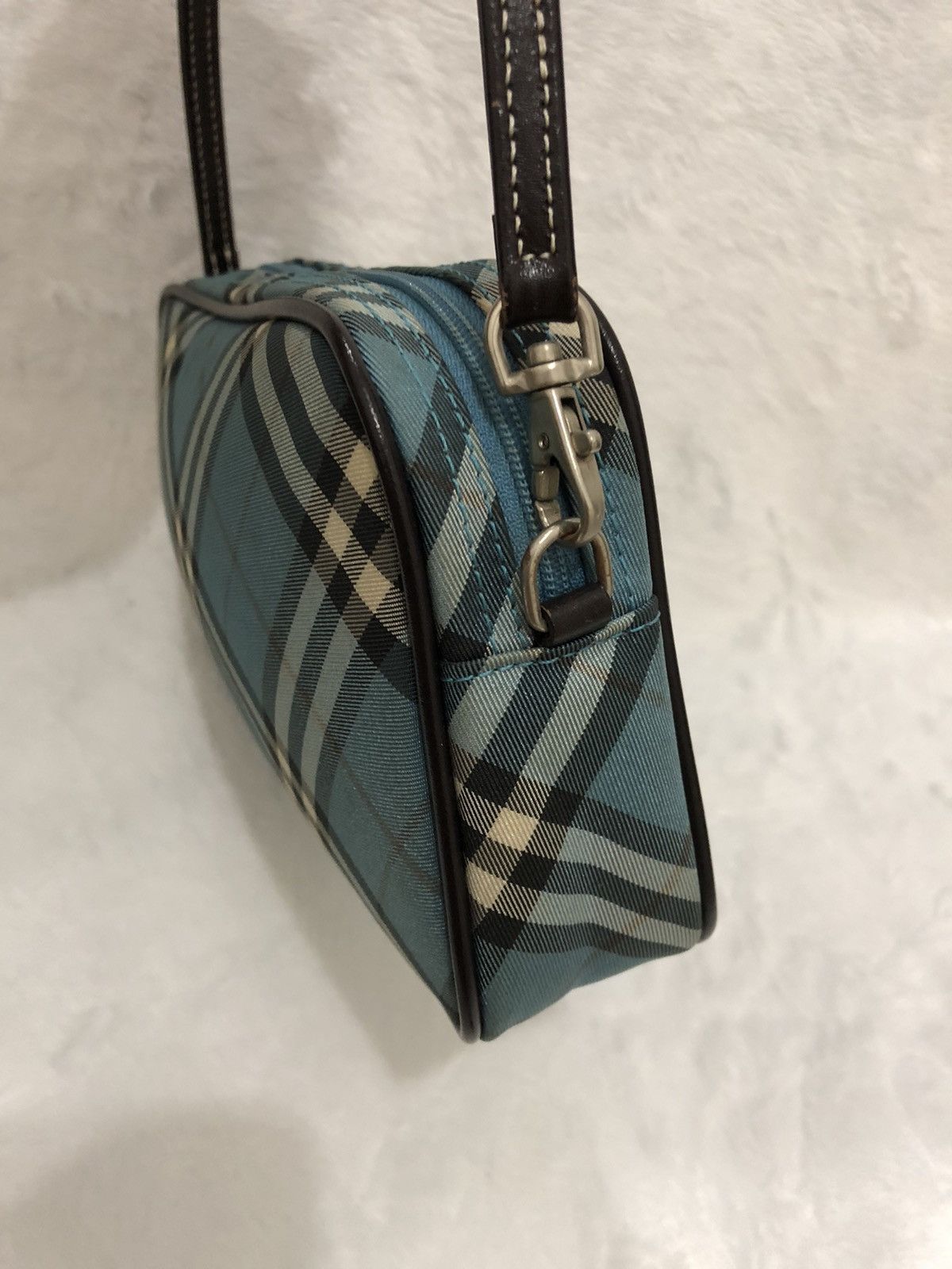 Burberry Burberry Blue Label Hand carry/wrislet Size ONE SIZE - 6 Thumbnail