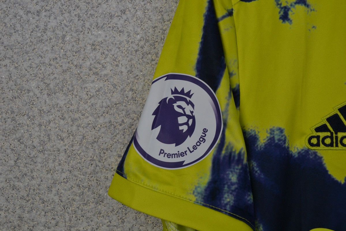 Adidas Leeds United Away Football Shirt Adidas Soccer Jersey Size US M / EU 48-50 / 2 - 4 Thumbnail