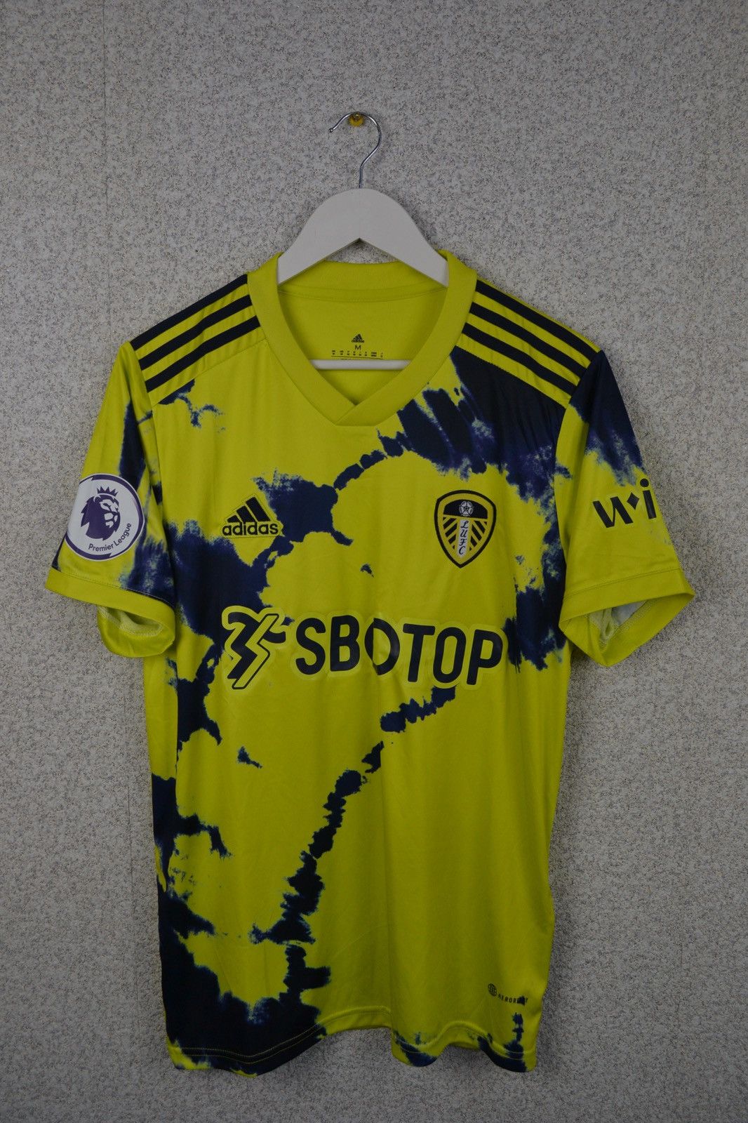 Adidas Leeds United Away Football Shirt Adidas Soccer Jersey Size US M / EU 48-50 / 2 - 1 Thumbnail